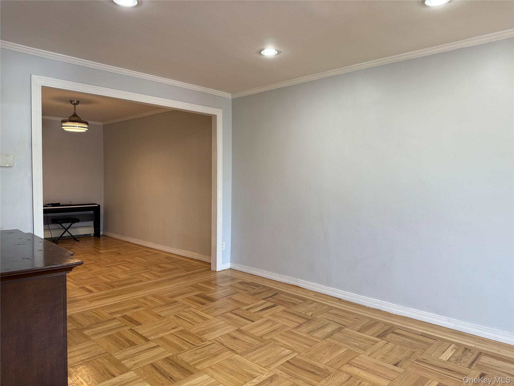 2944 Lurting Avenue – For Sale photo 6