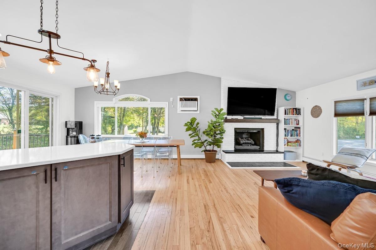 2 Caroline Drive W – For Rent photo 4