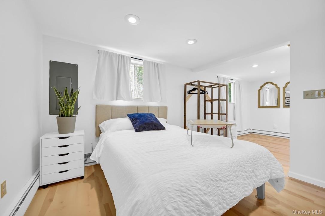 2 Caroline Drive W – For Rent photo 22