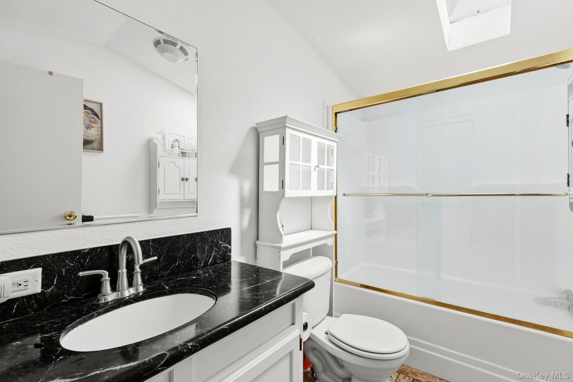 105 Oakview Hwy – For Sale photo 4
