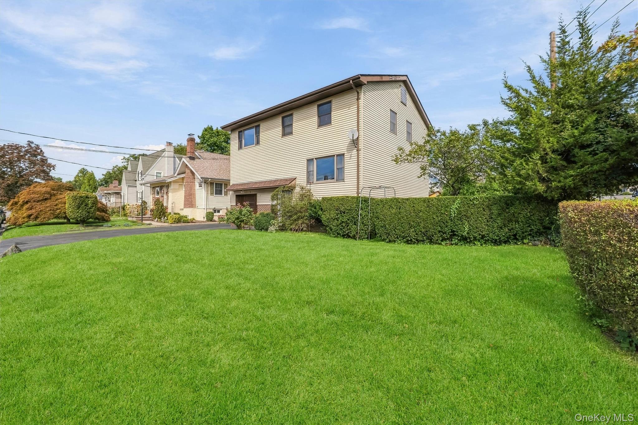 1 W Glen Avenue – For Sale photo 3