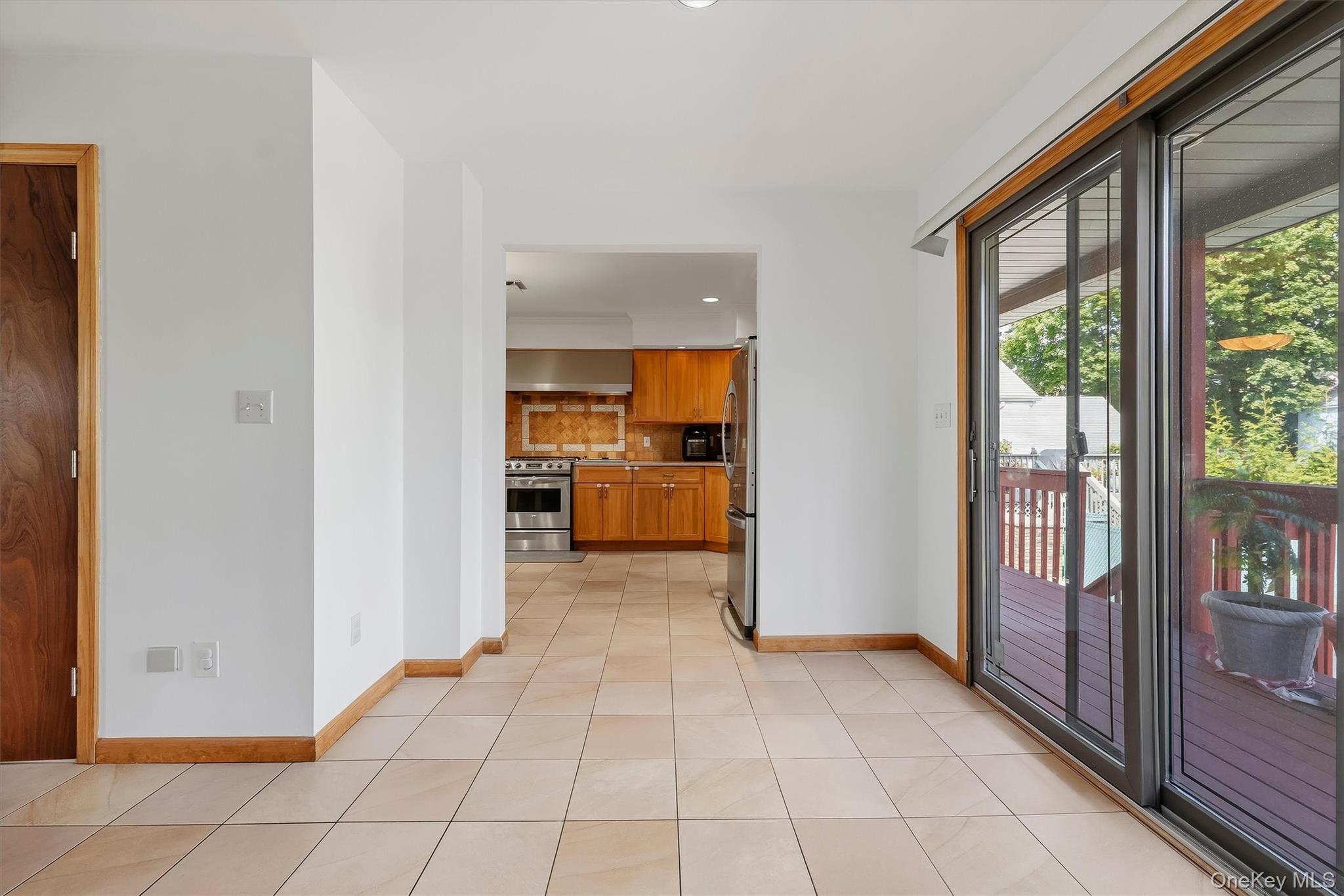 1 W Glen Avenue – For Sale photo 8