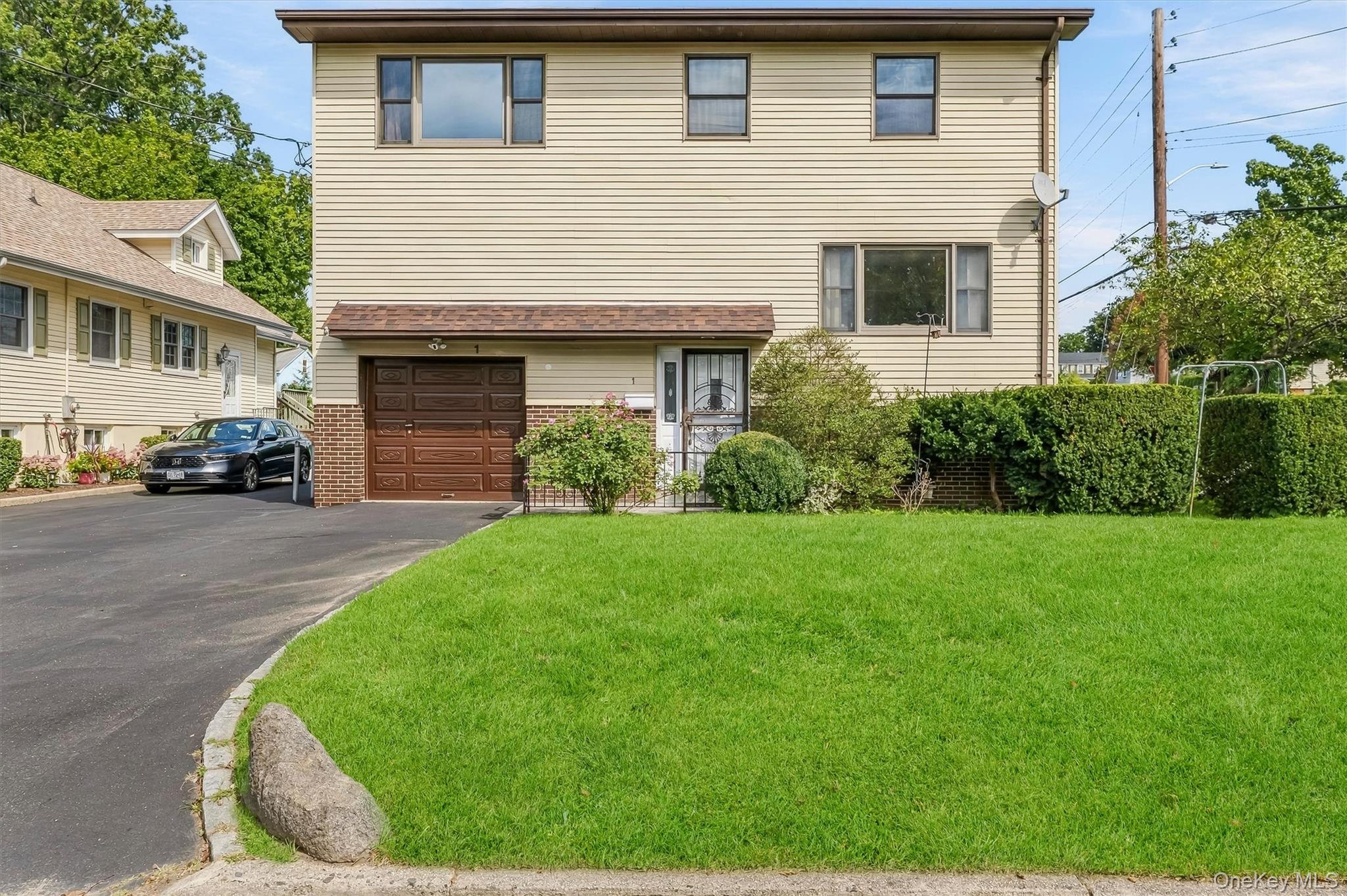 1 W Glen Avenue – For Sale photo 2