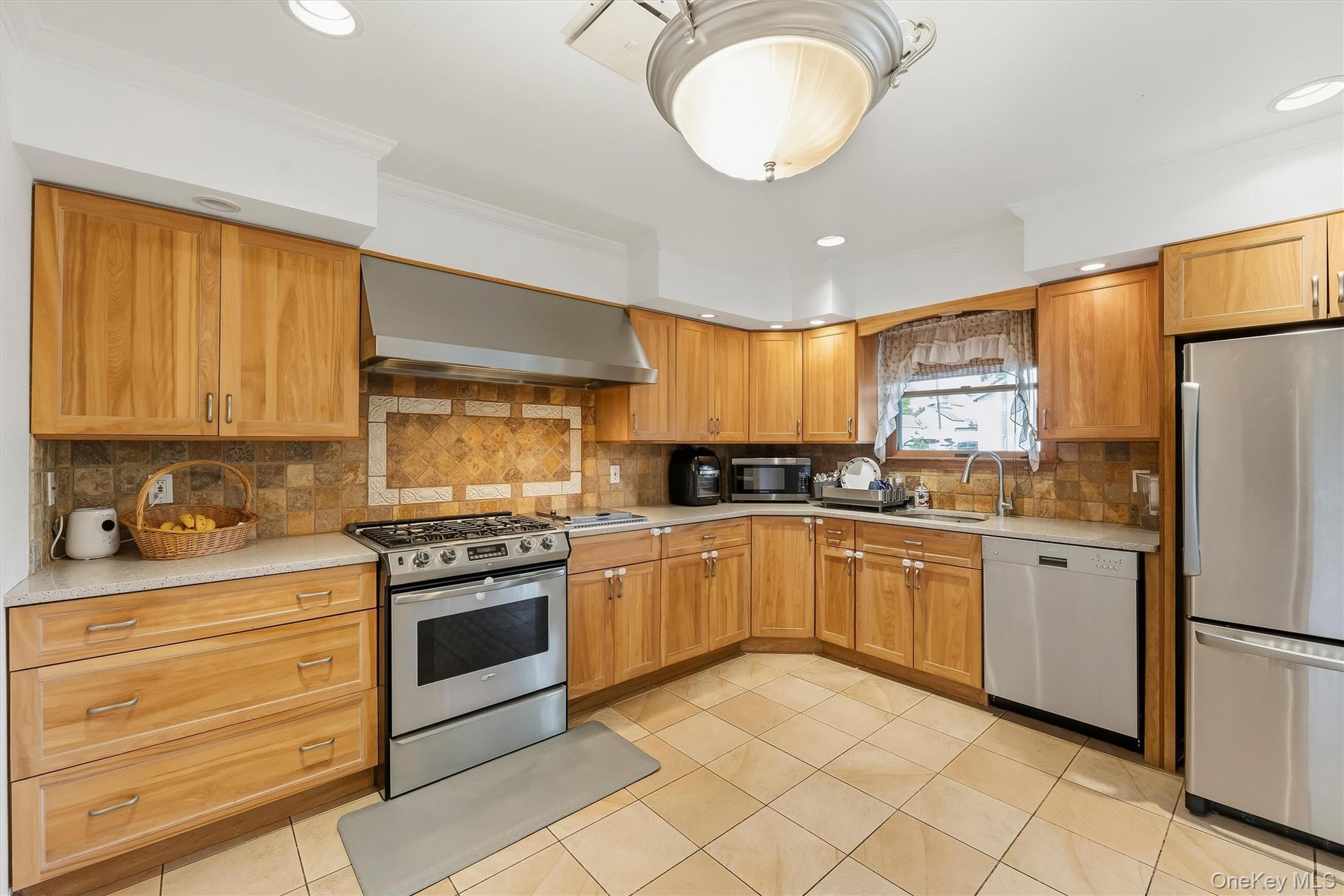 1 W Glen Avenue – For Sale photo 10