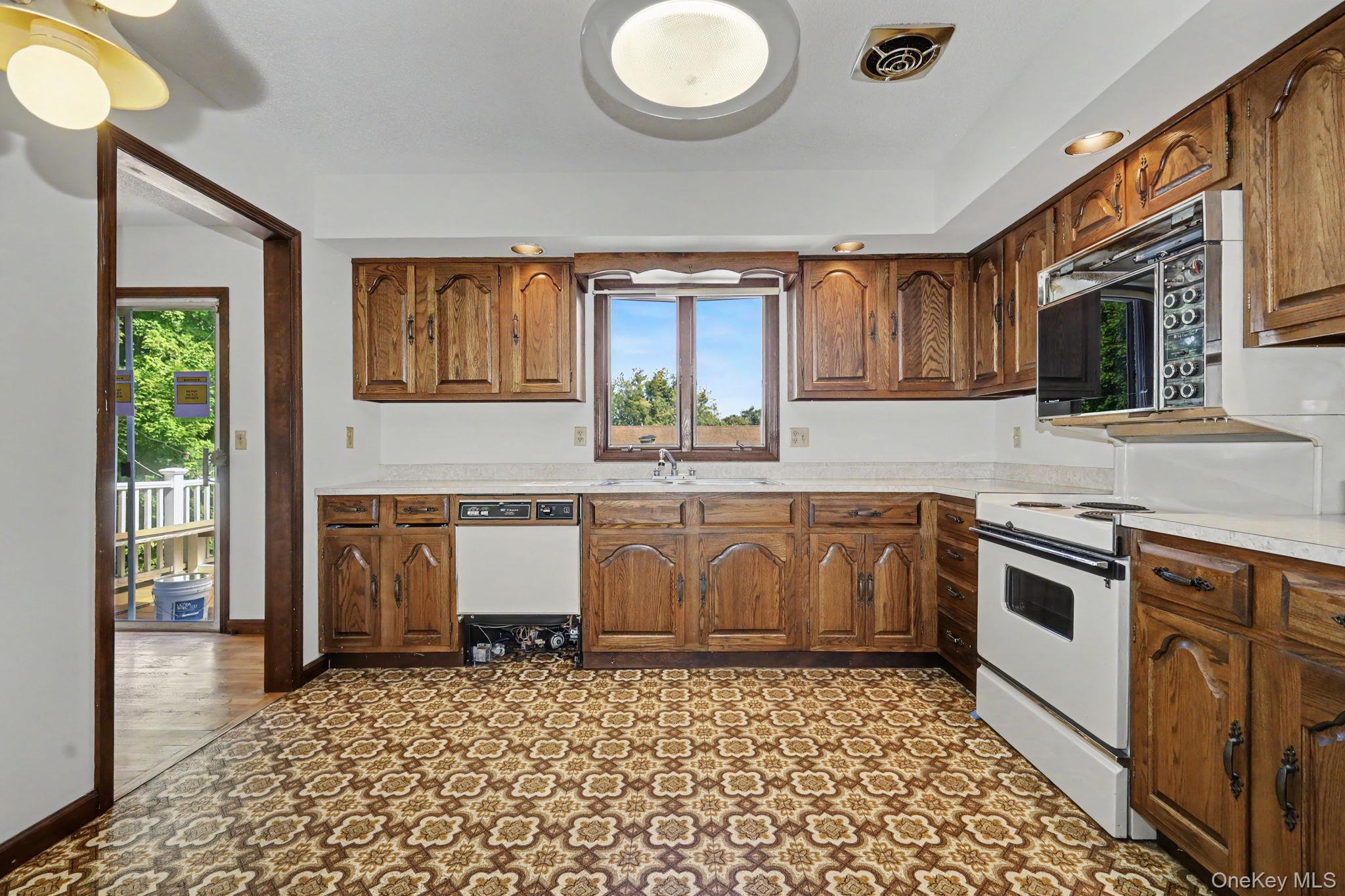 214 Starr Ridge Road – For Sale photo 15