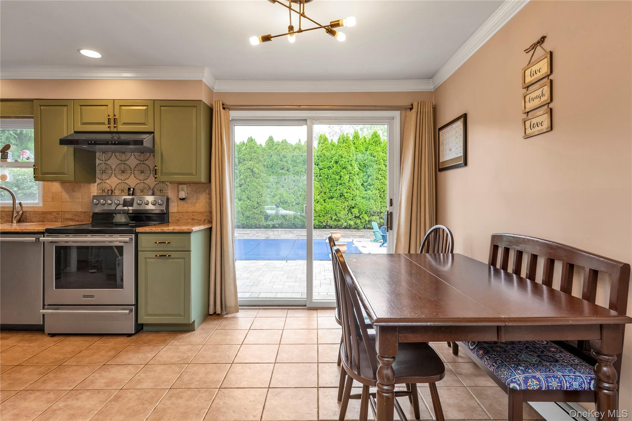 7 Eckert Street – For Sale photo 8