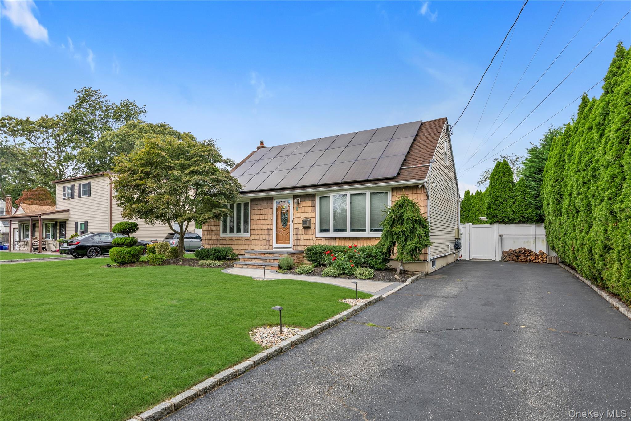 7 Eckert Street – For Sale photo 2