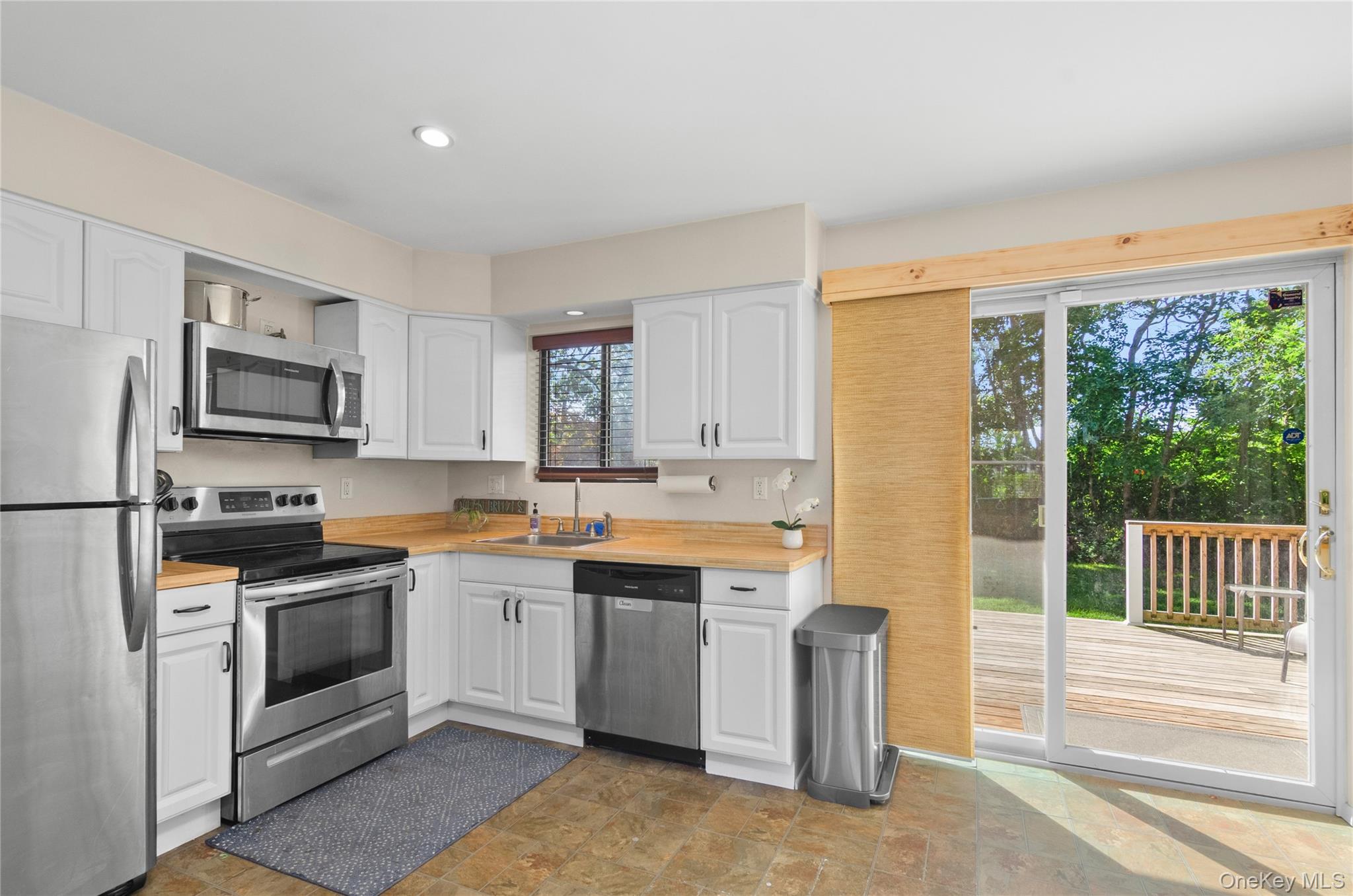 82 Argonne Road E – For Sale photo 5