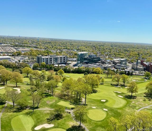 27110 Grand Central Parkway, Unit 30C photo 9