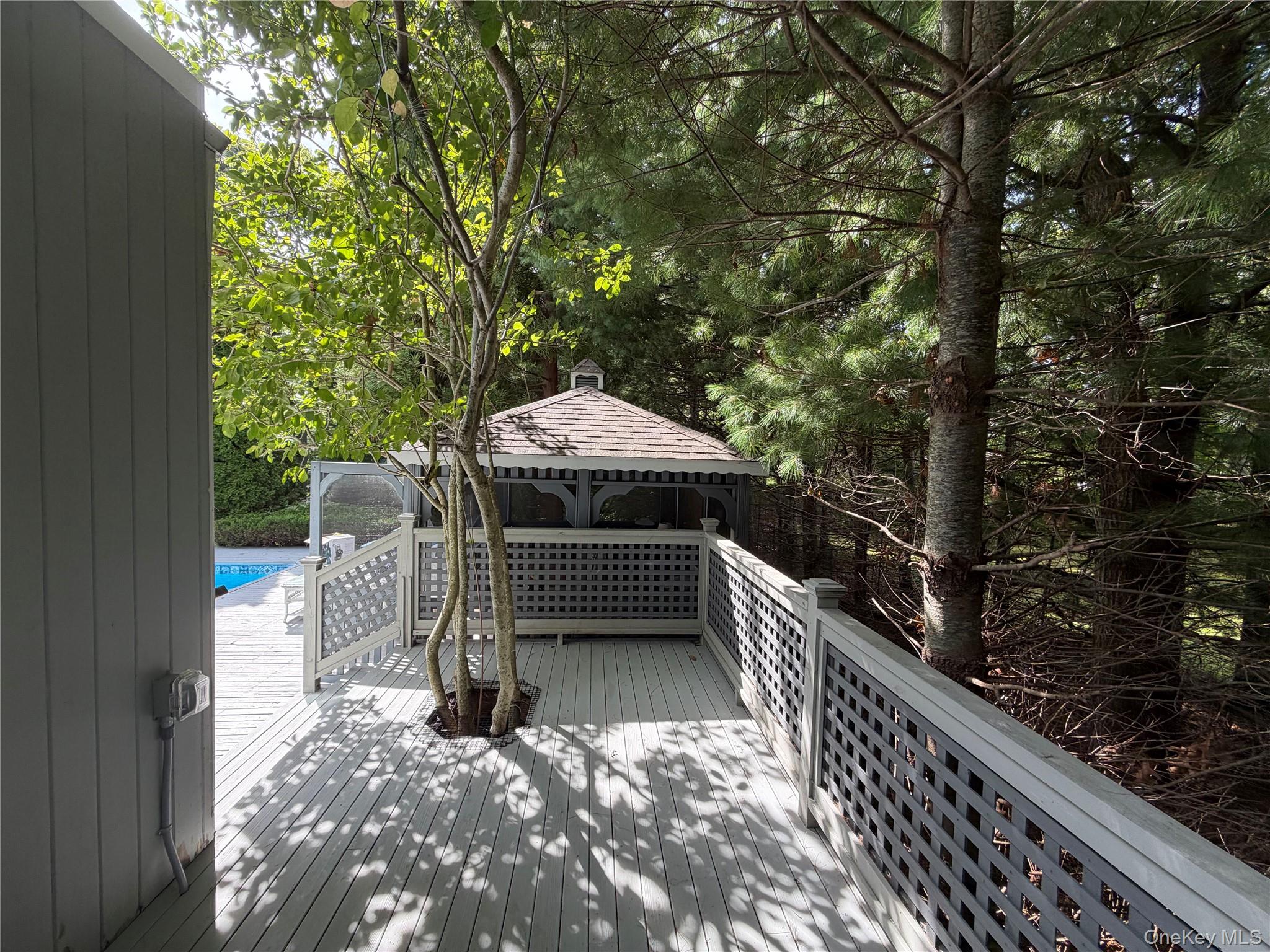 10 Glenmore Road – For Sale photo 22