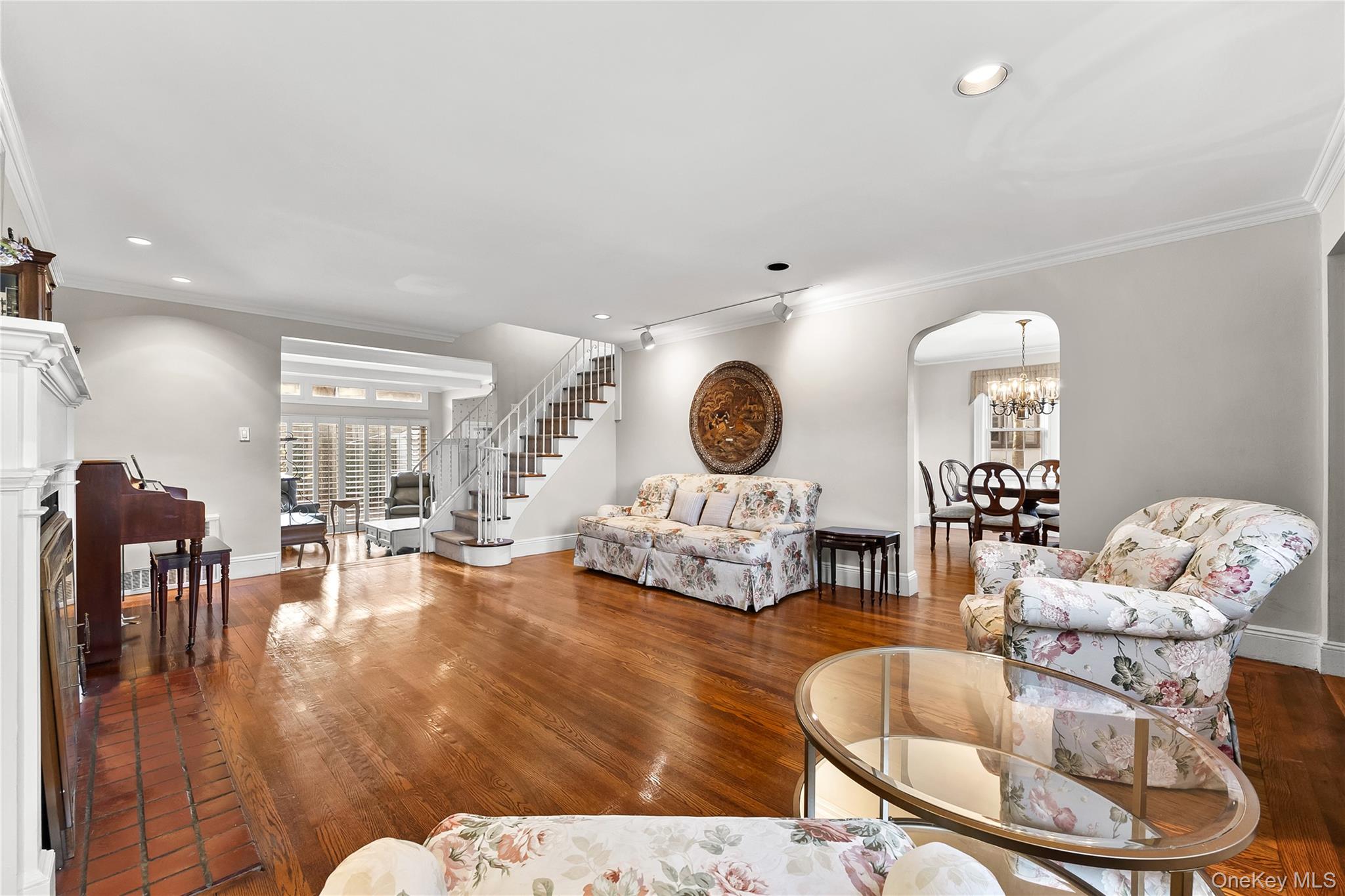 43-24 Morgan Street – For Sale photo 4