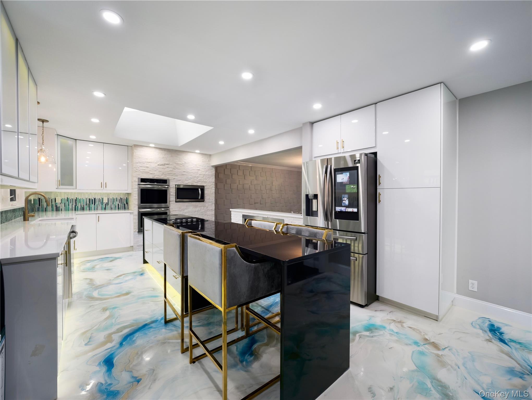 2 Baltsas Road – For Sale photo 9