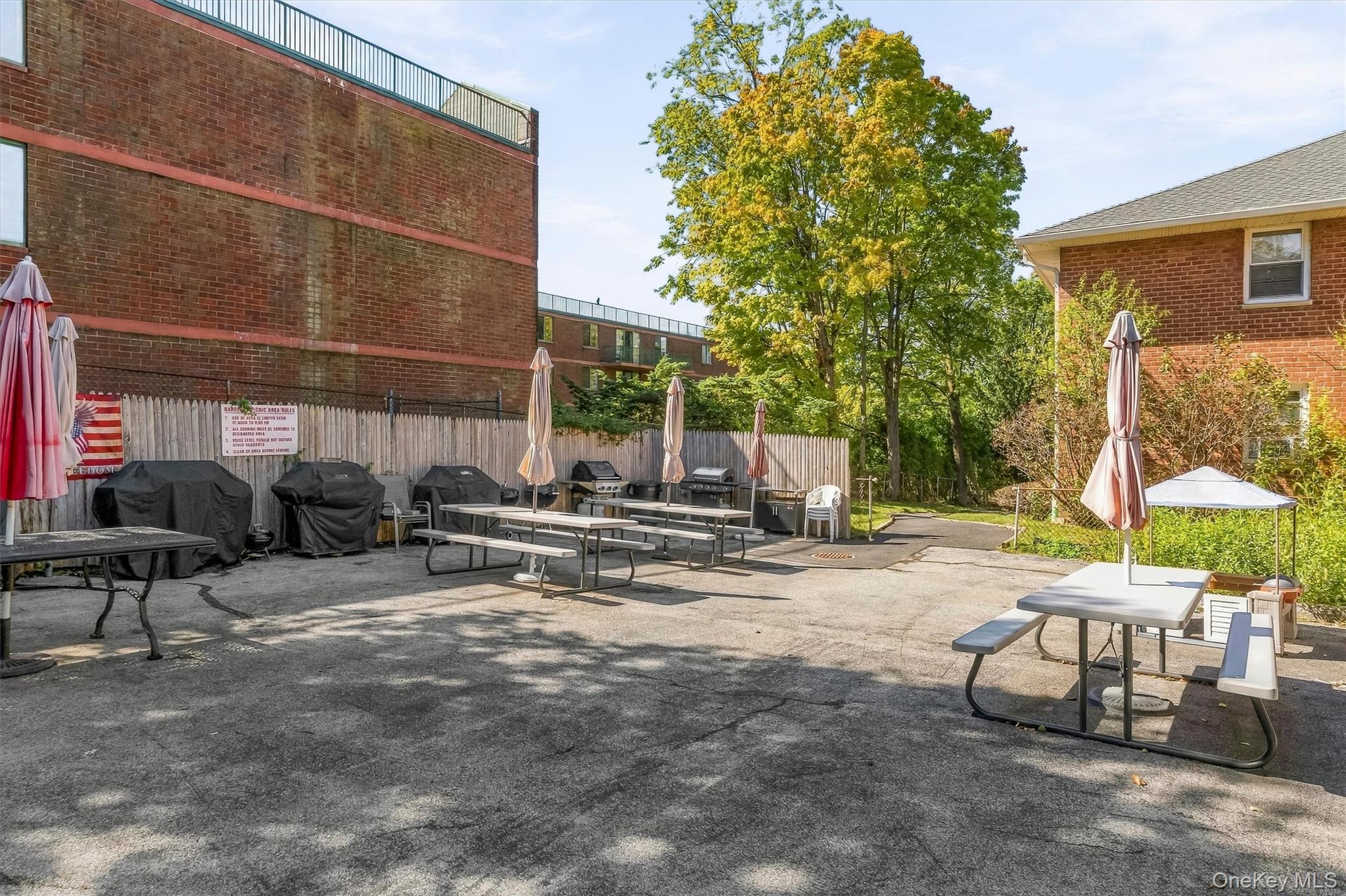 121 N Broadway, Unit 22K photo 33
