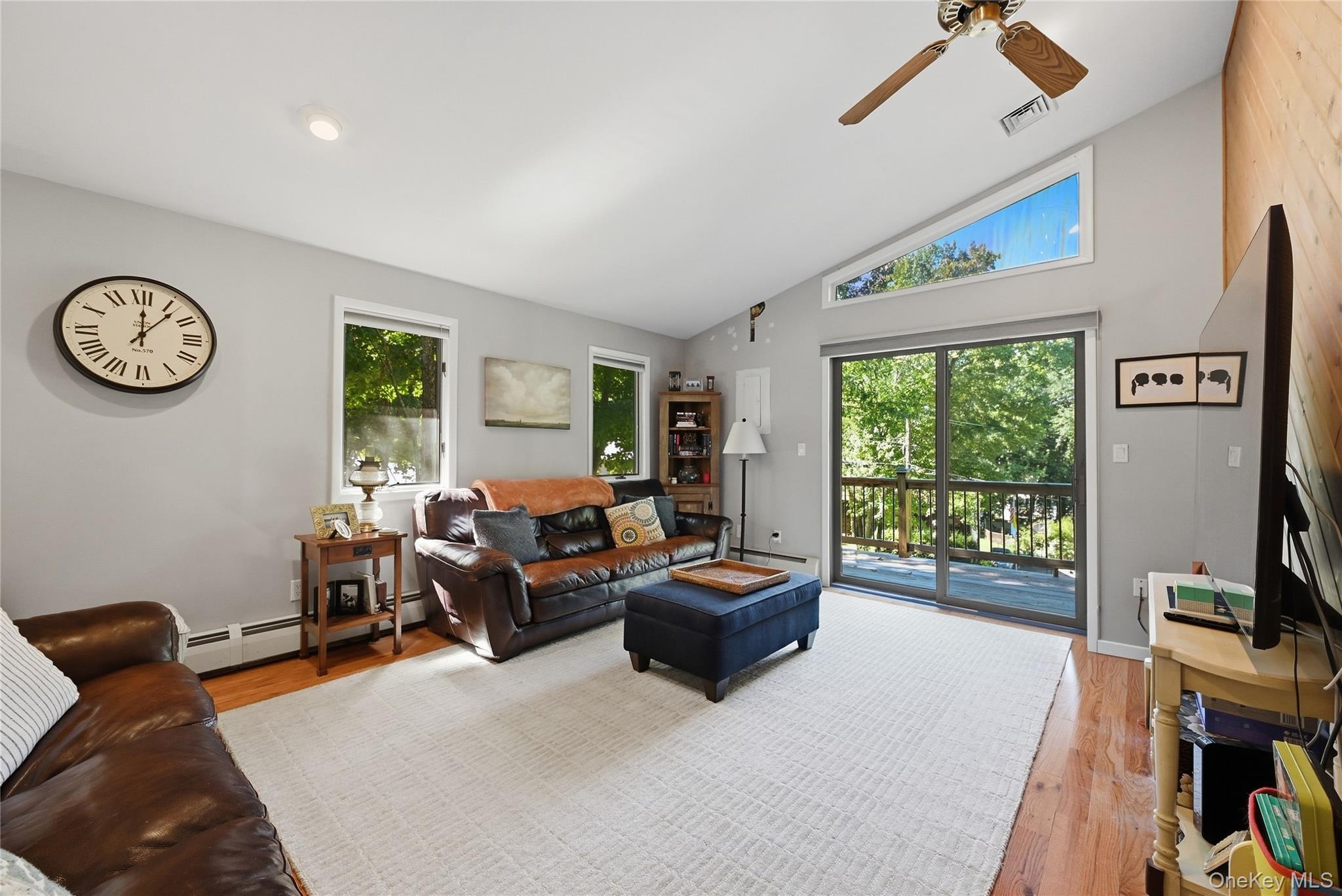 14 Young Street – For Sale photo 10