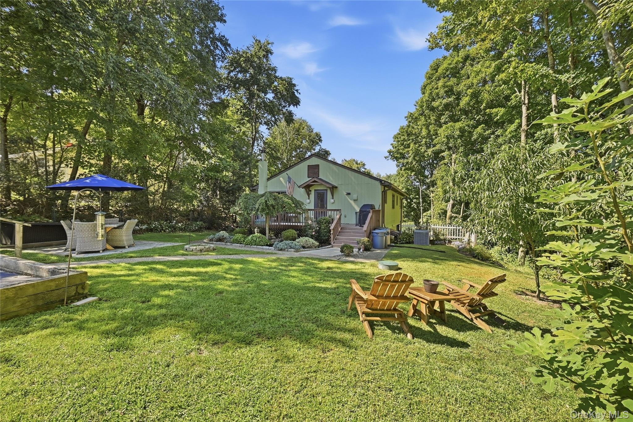 14 Young Street – For Sale photo 2