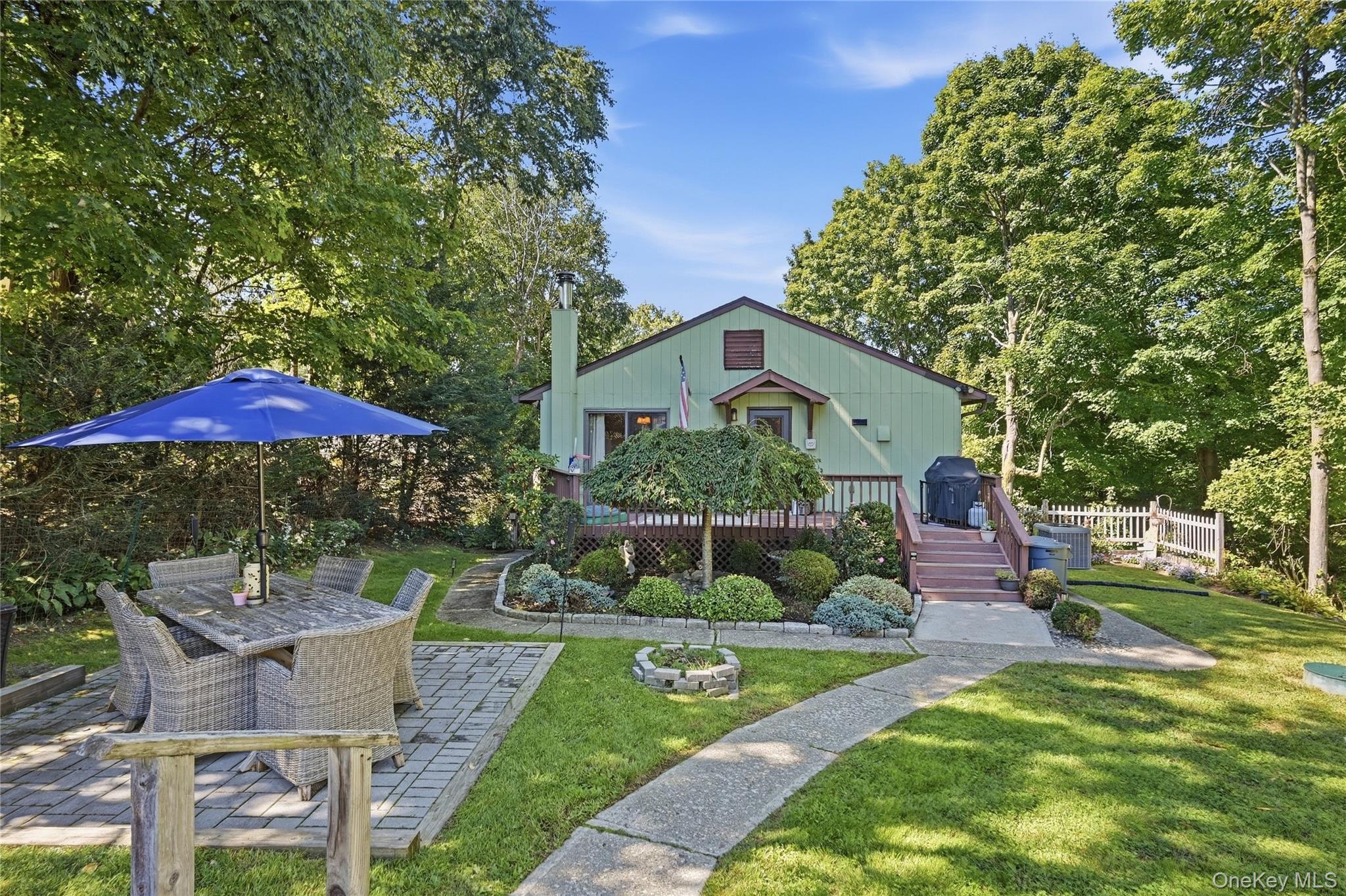 14 Young Street – For Sale