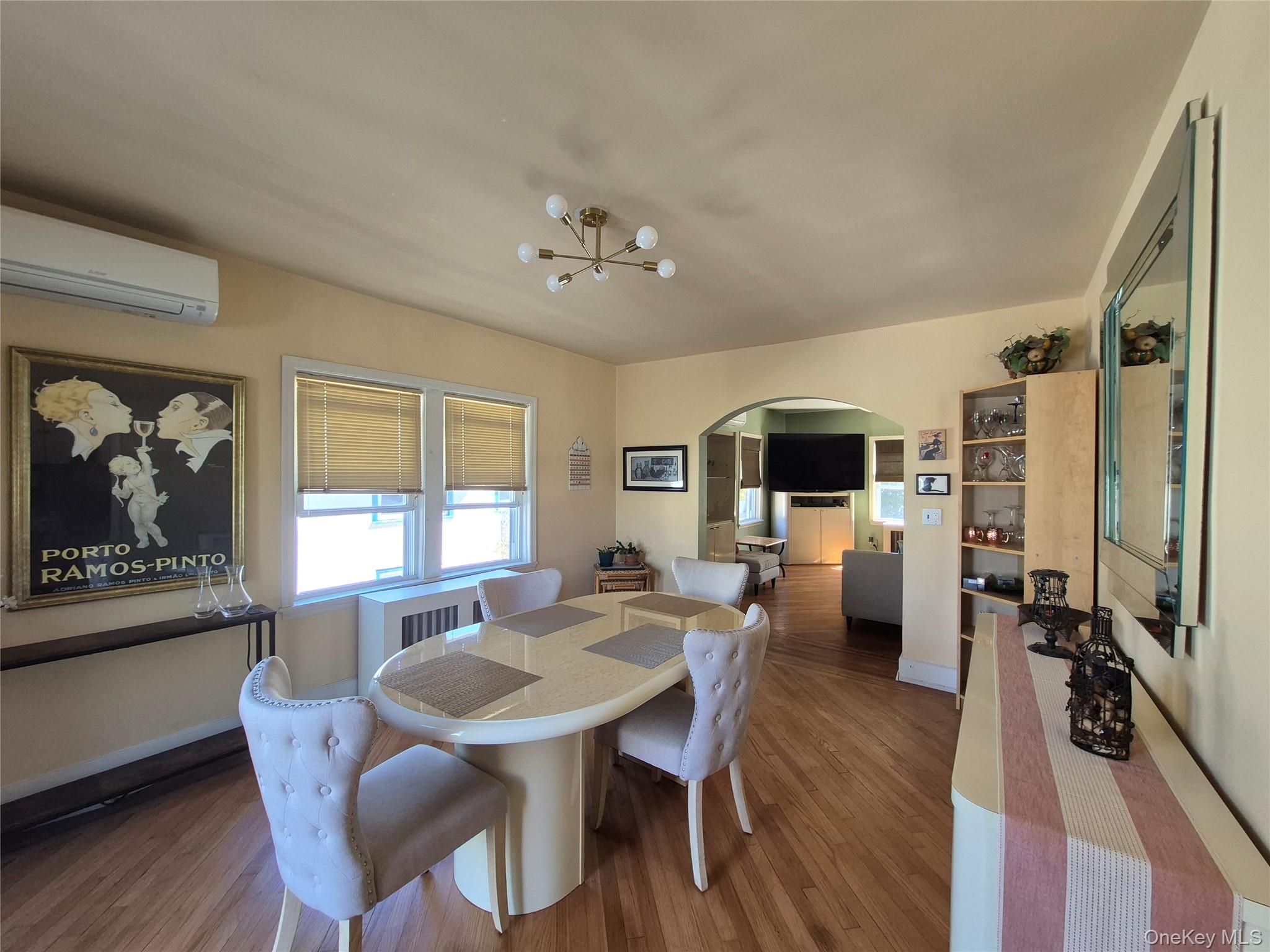 327 E Pine Street – For Sale photo 7