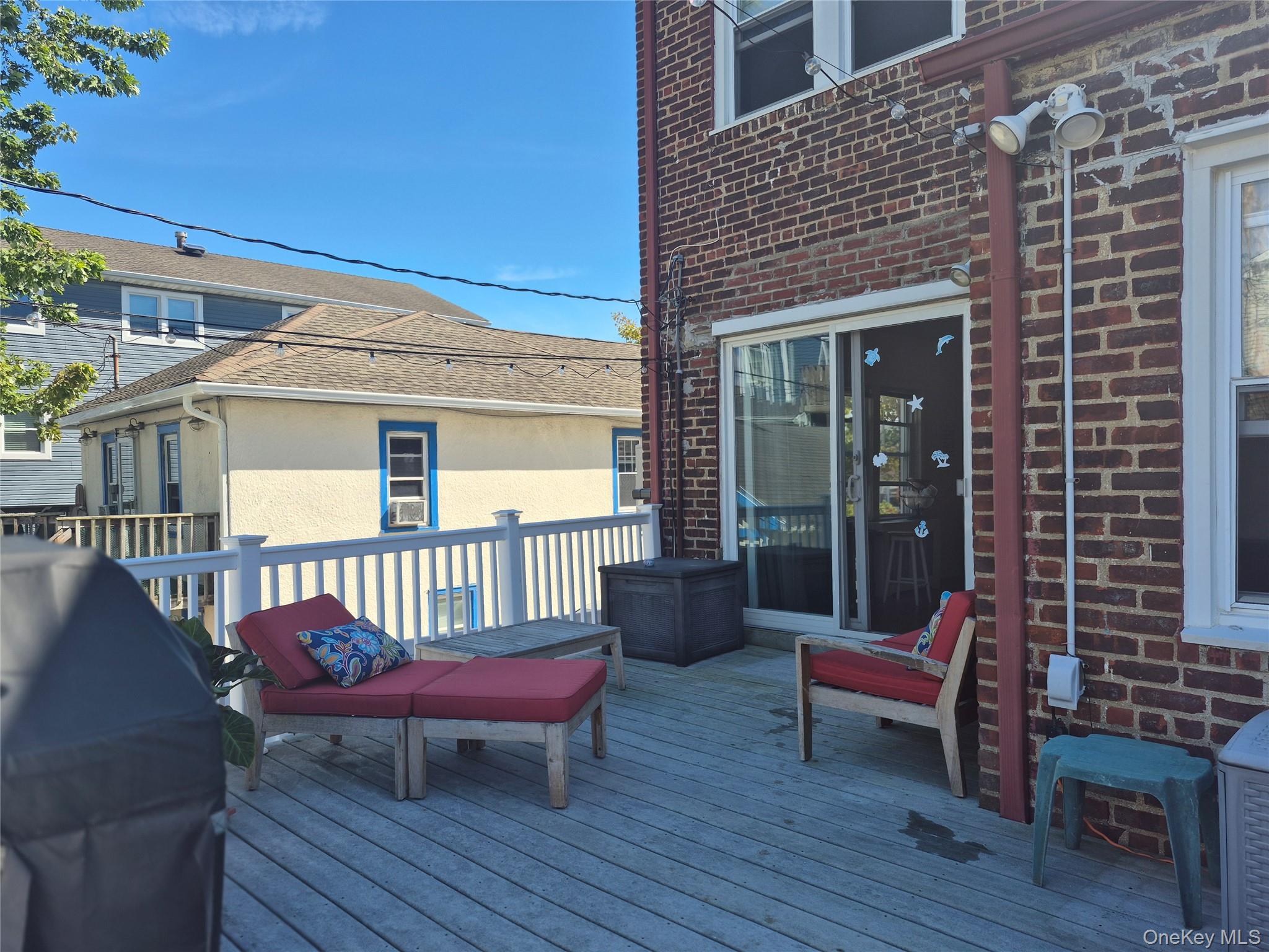 327 E Pine Street – For Sale photo 13