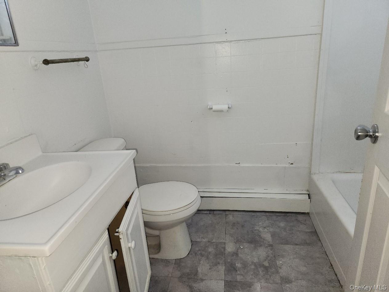 180 W Main Street, Unit 6 photo 5