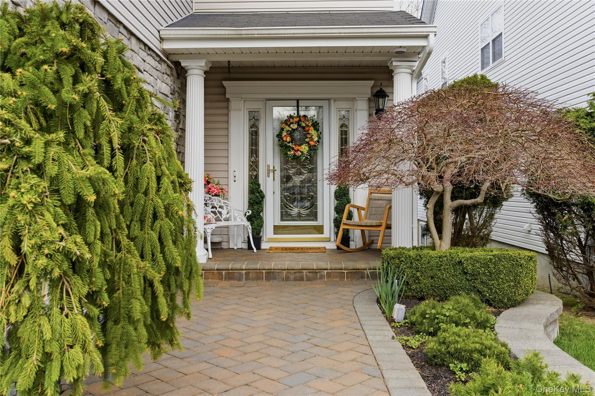 20 Kate Circle – For Sale