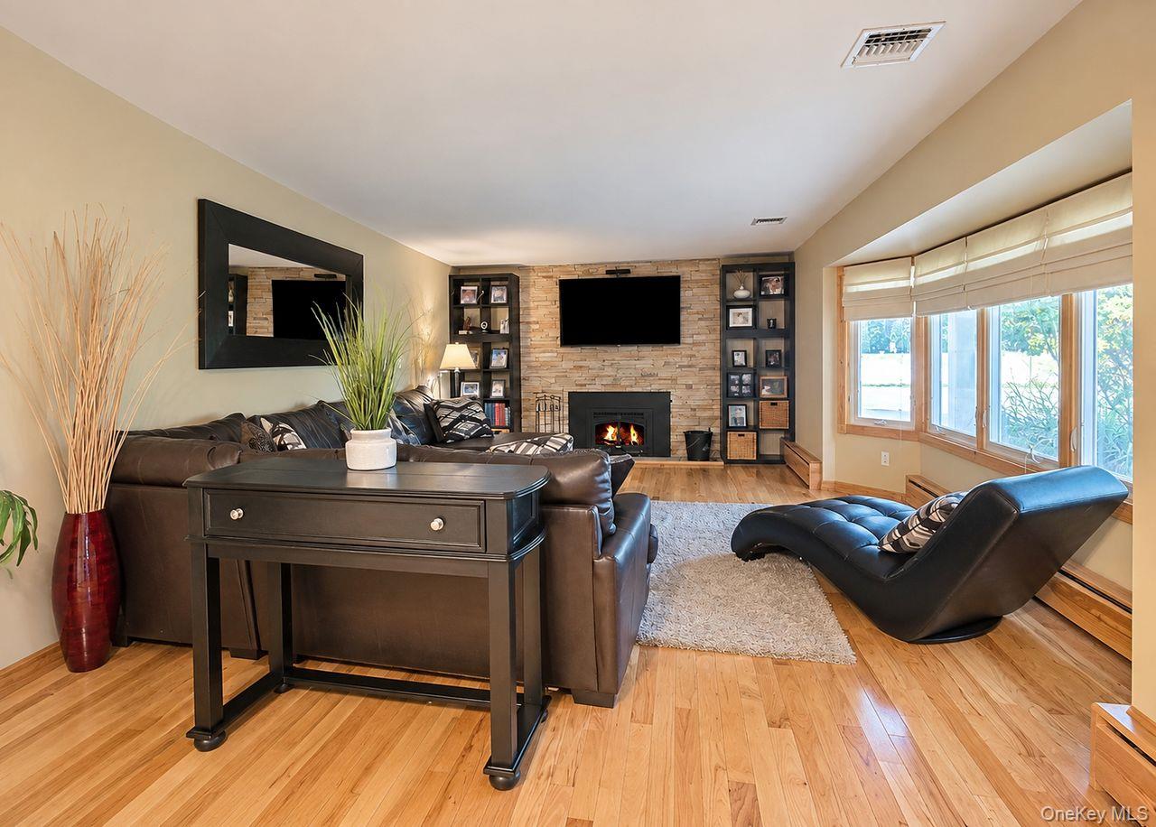 14 Seabrook Lane – For Sale photo 4