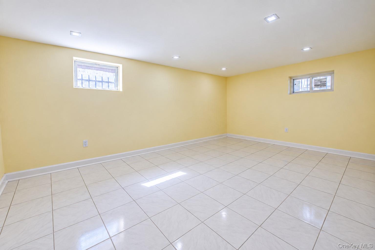 32-28 Utopia Parkway – For Sale photo 39