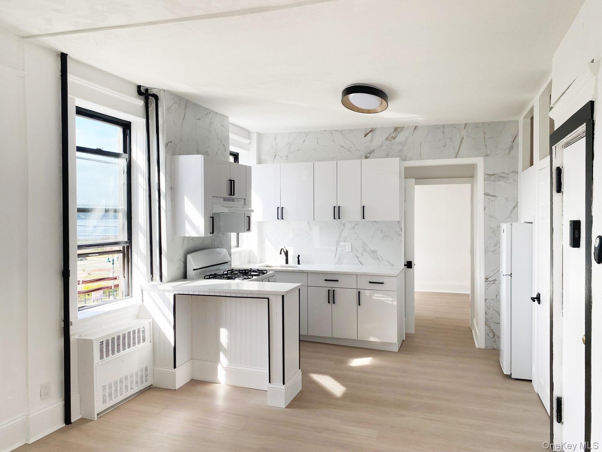 101 Southside Avenue, Unit 1B