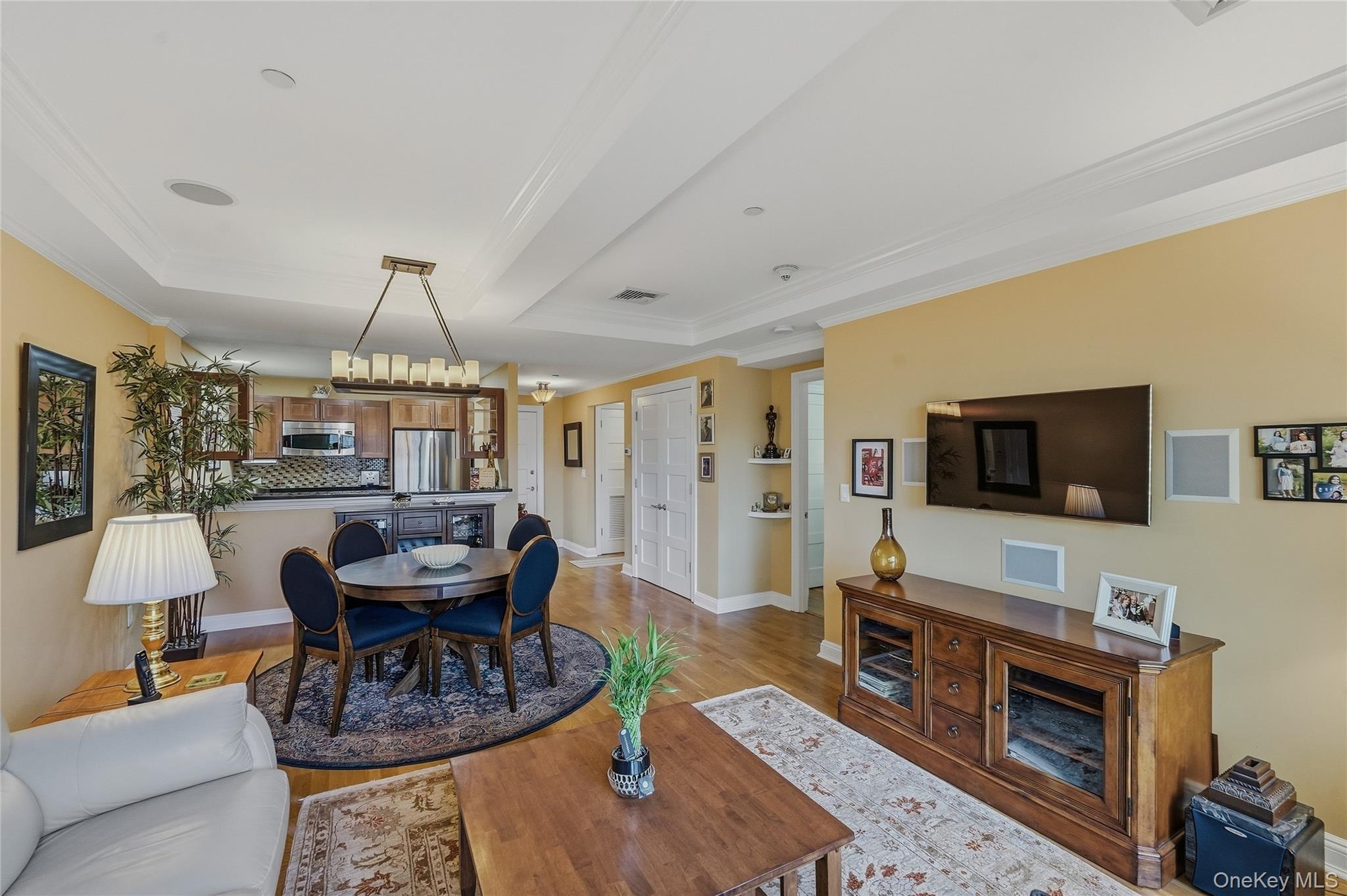 225 Stanley Avenue, Unit 107 photo 2