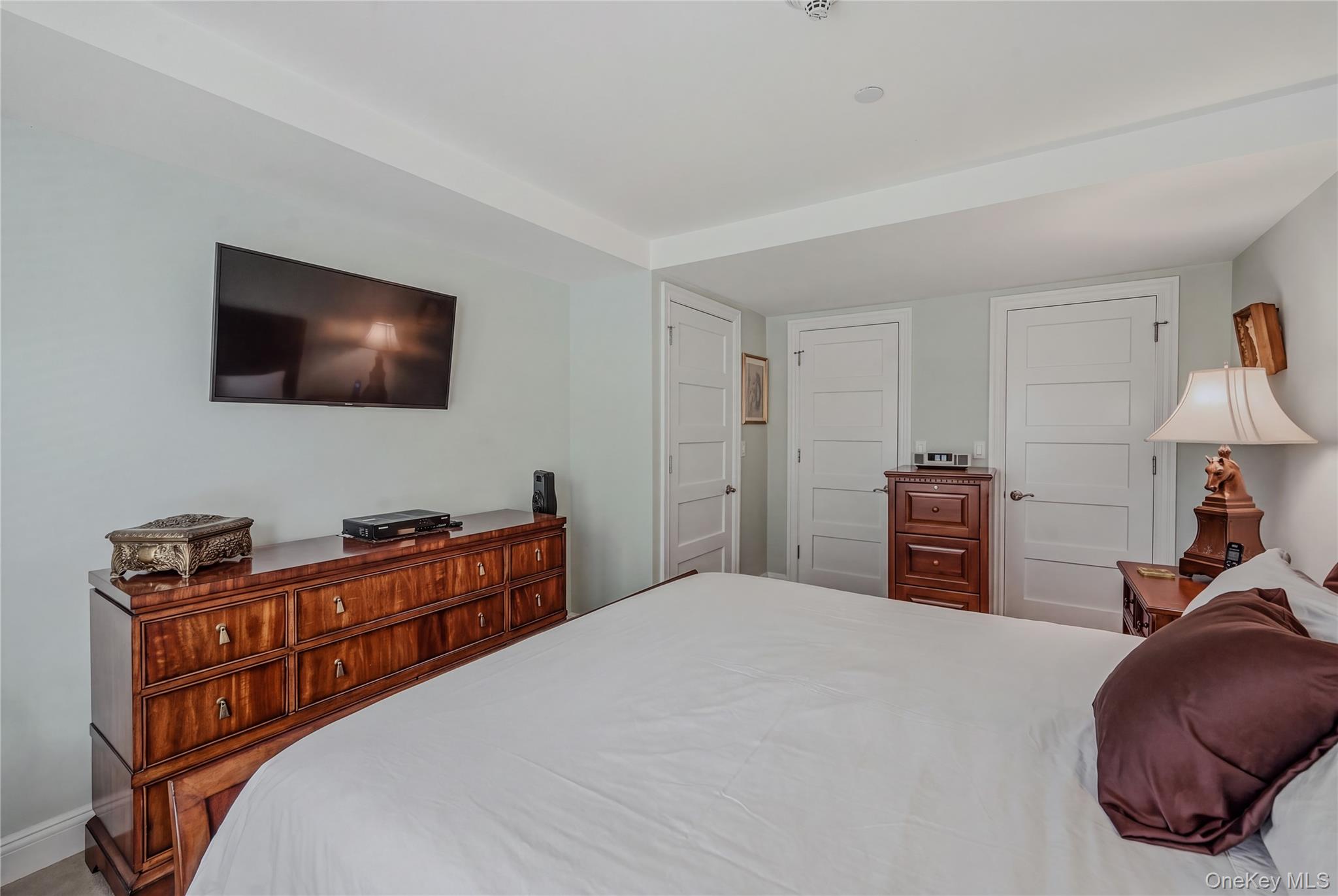 225 Stanley Avenue, Unit 107 photo 17