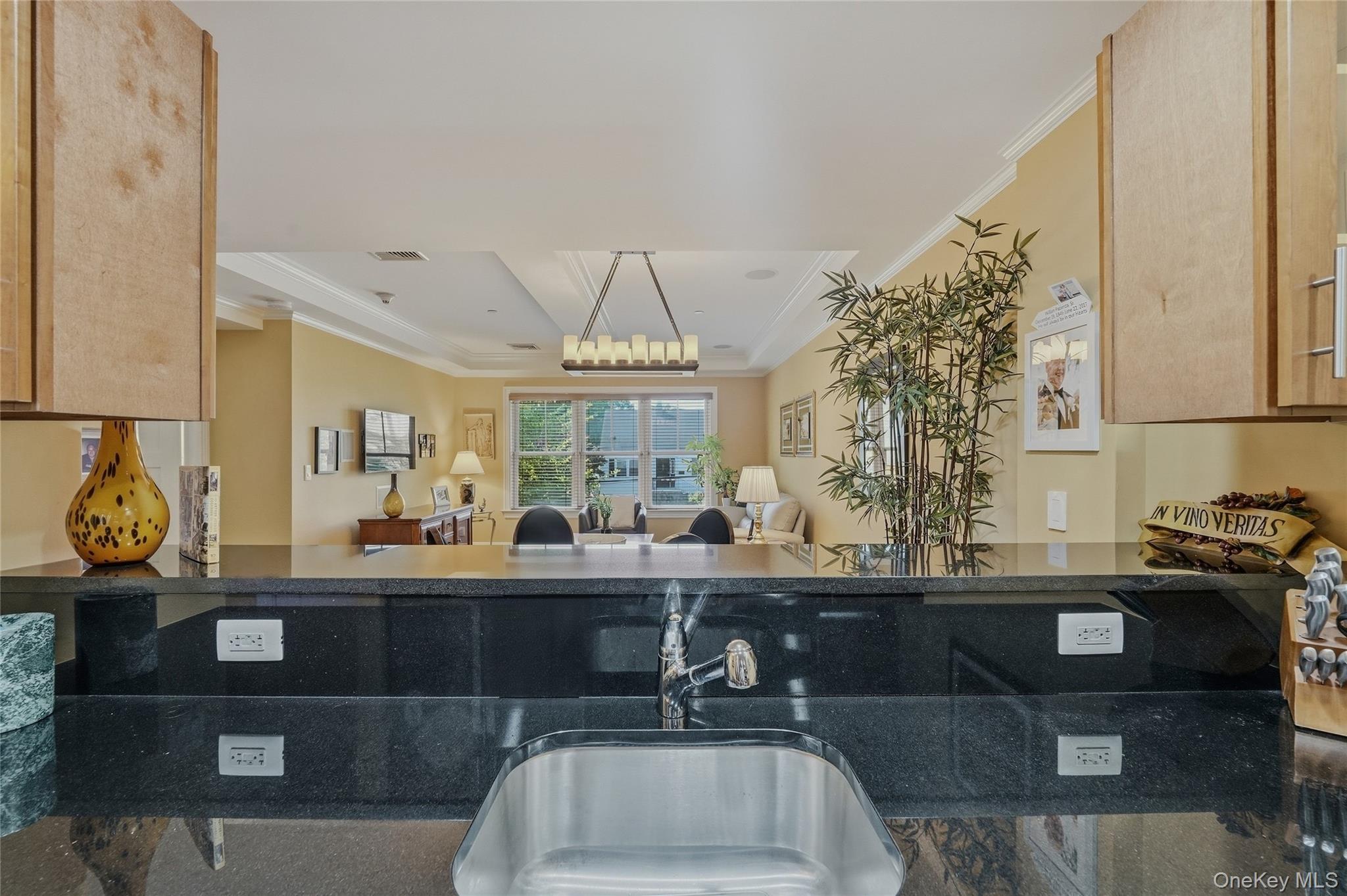 225 Stanley Avenue, Unit 107 photo 11
