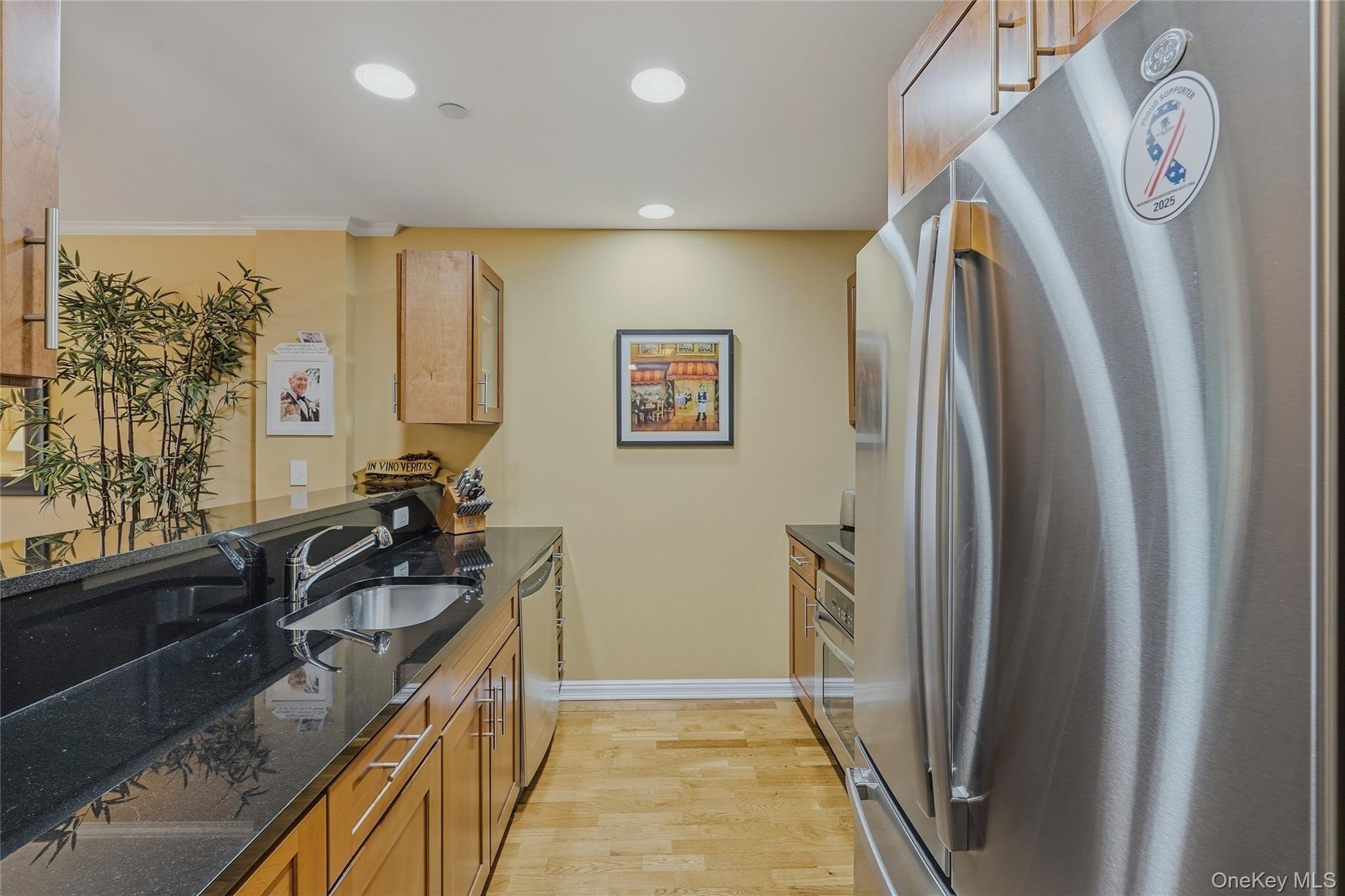 225 Stanley Avenue, Unit 107 photo 9