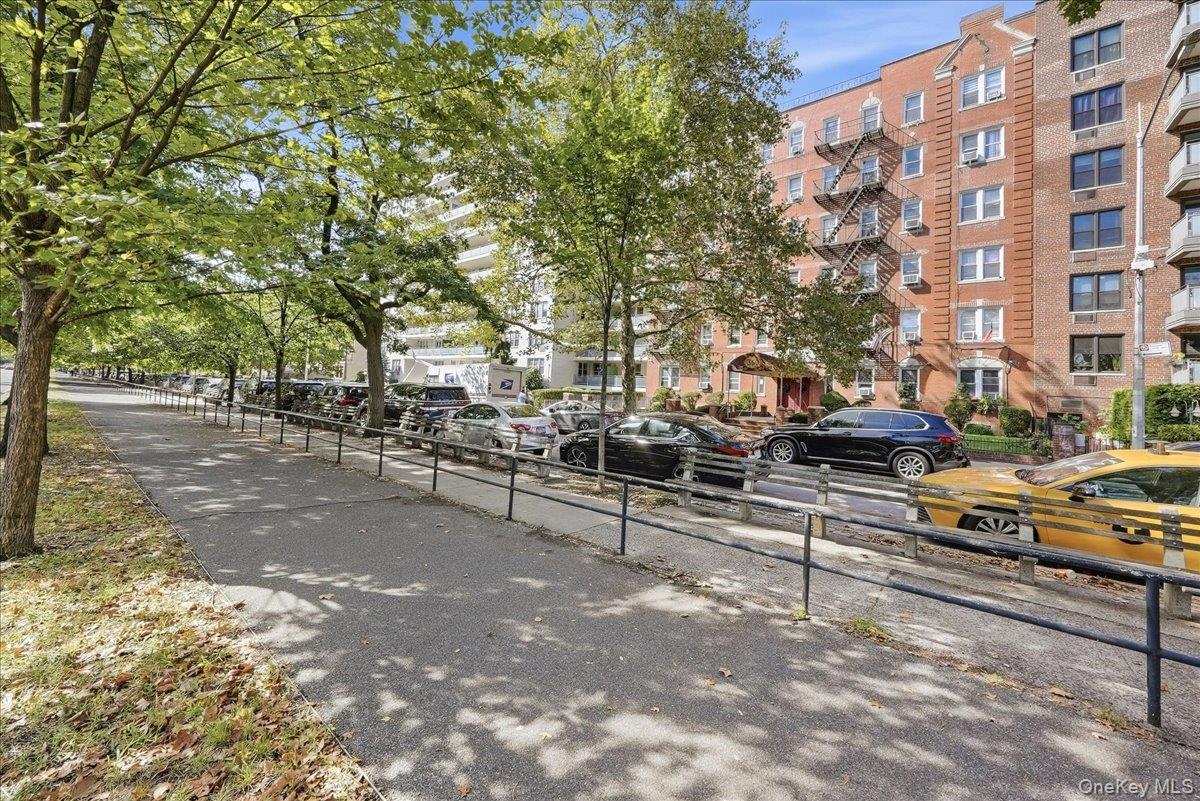 360 Ocean Parkway, Unit 5G photo 25