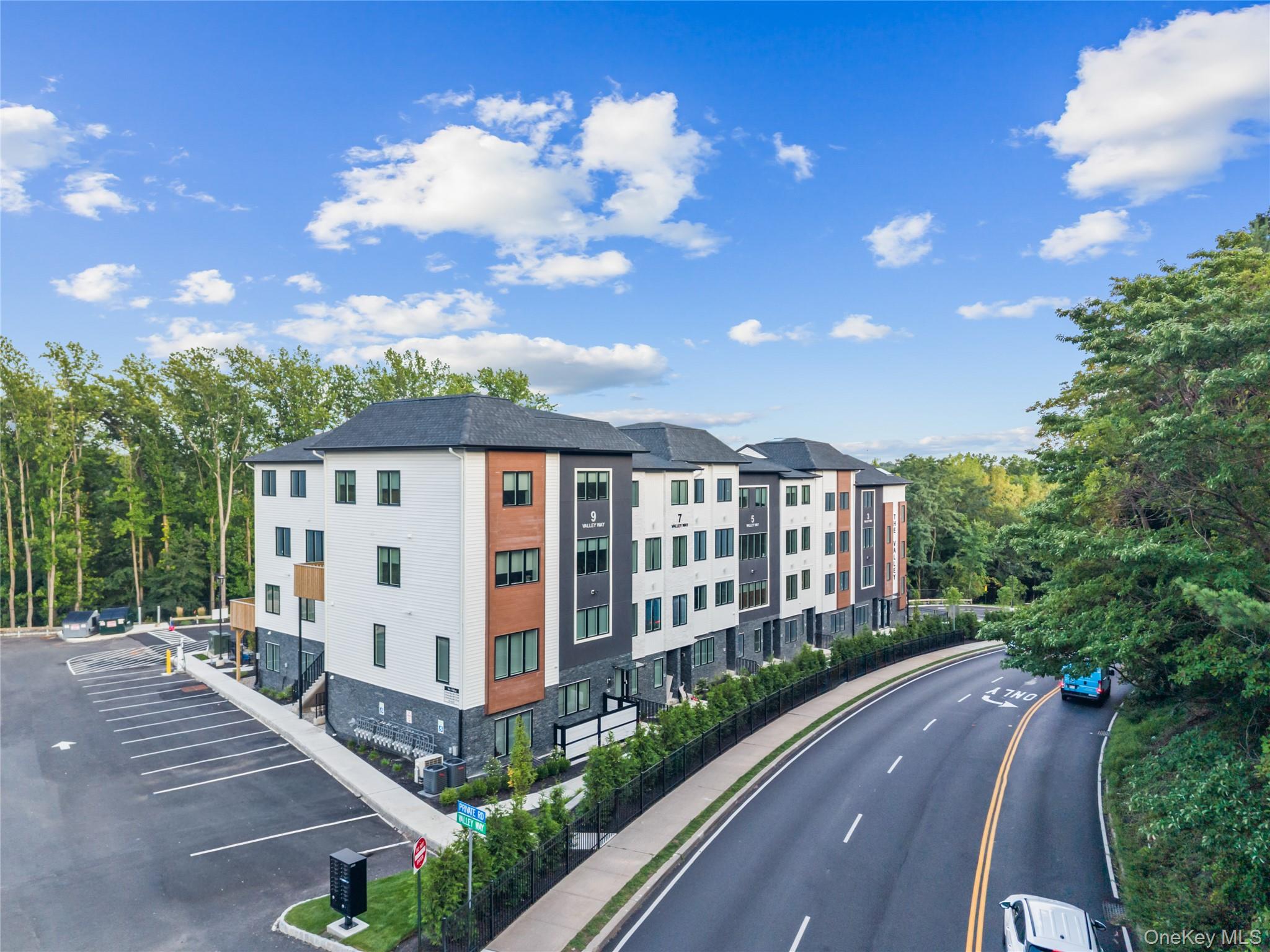 7 Valley Way, Unit 321 photo 43