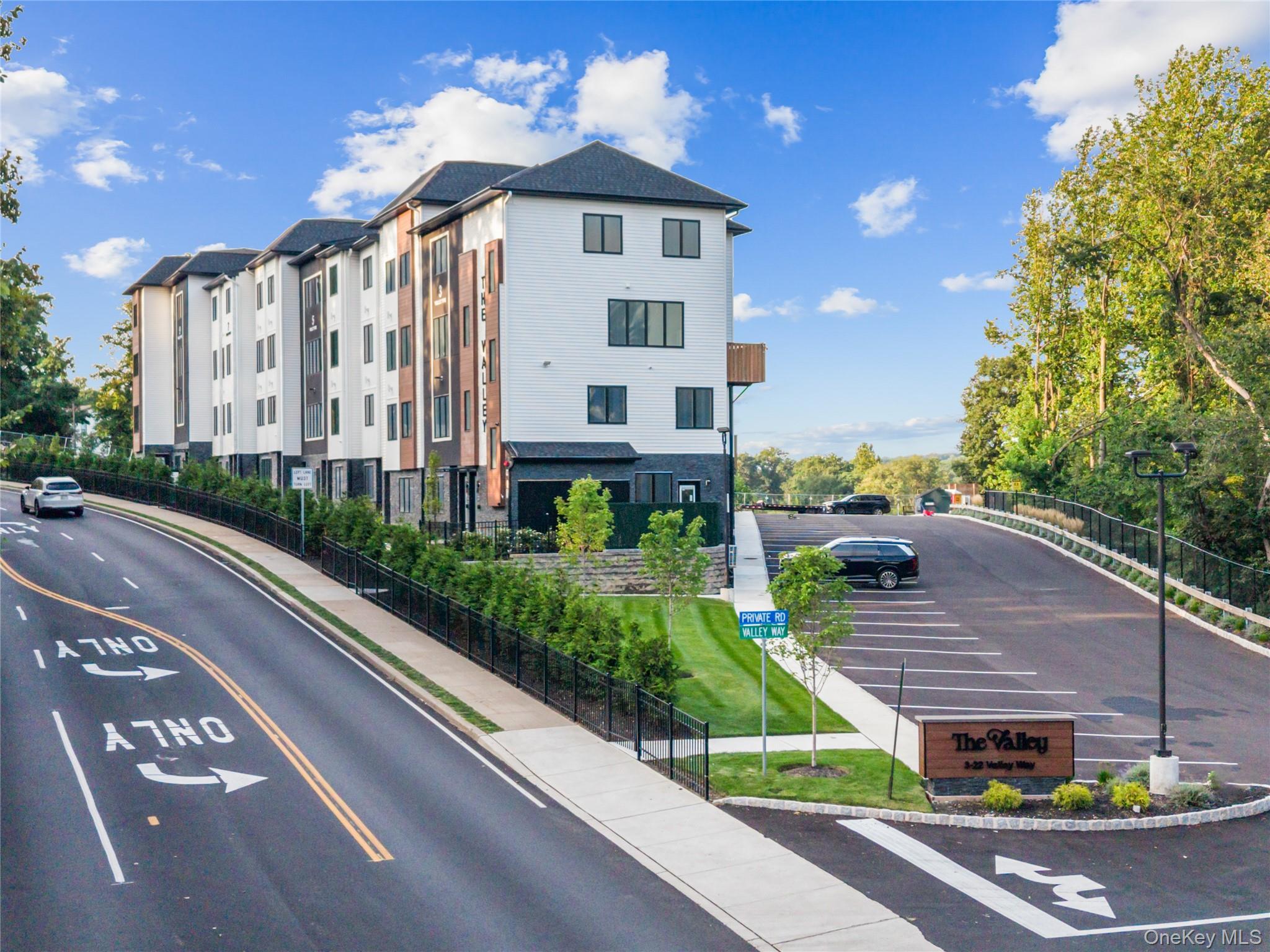 7 Valley Way, Unit 321 photo 46