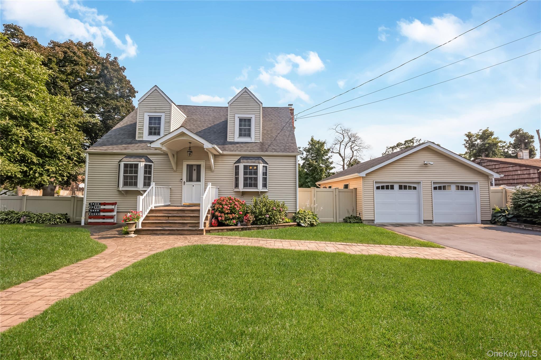 8 N 5th Street – For Sale