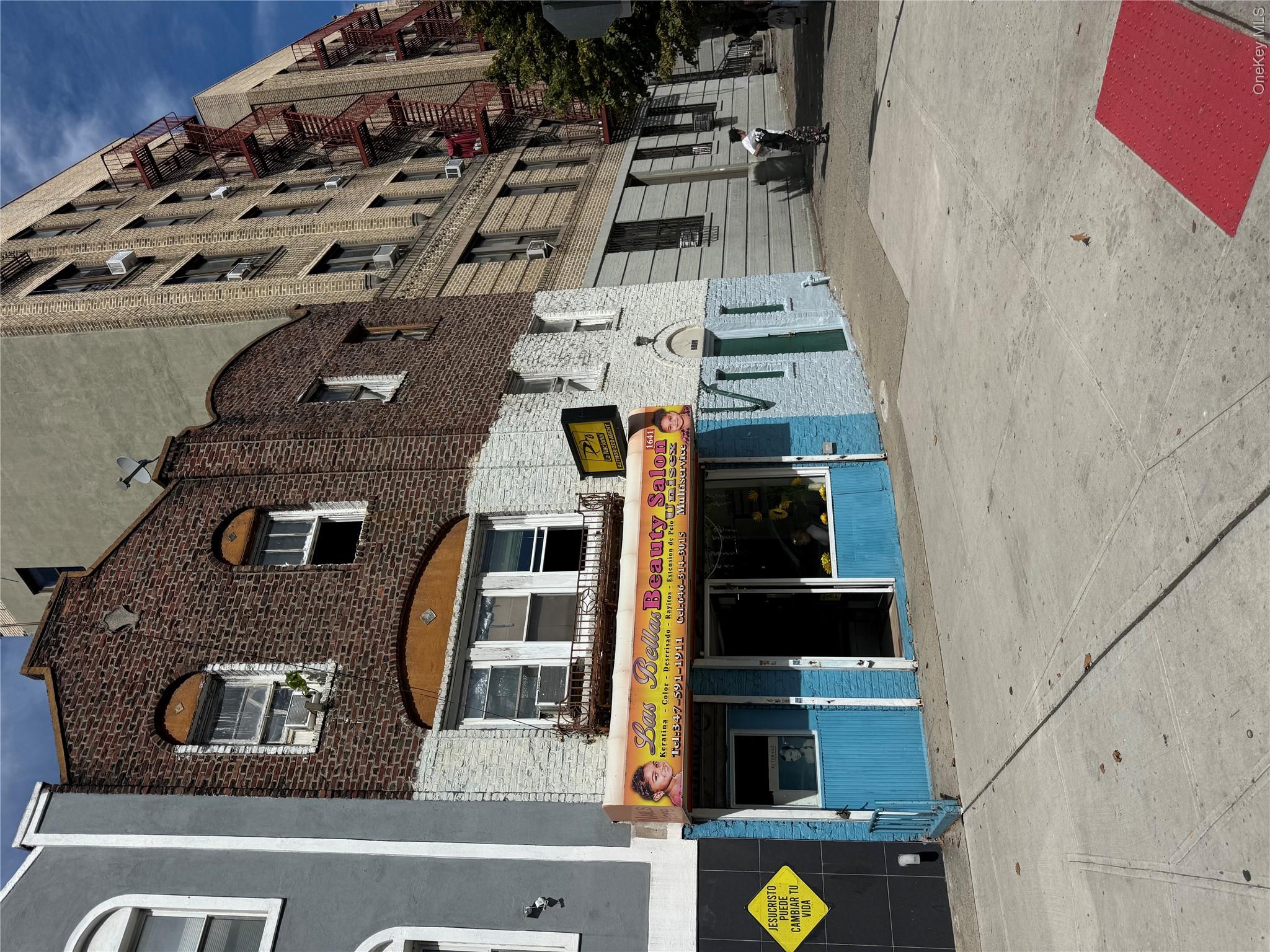 1641 Grand Avenue – For Sale