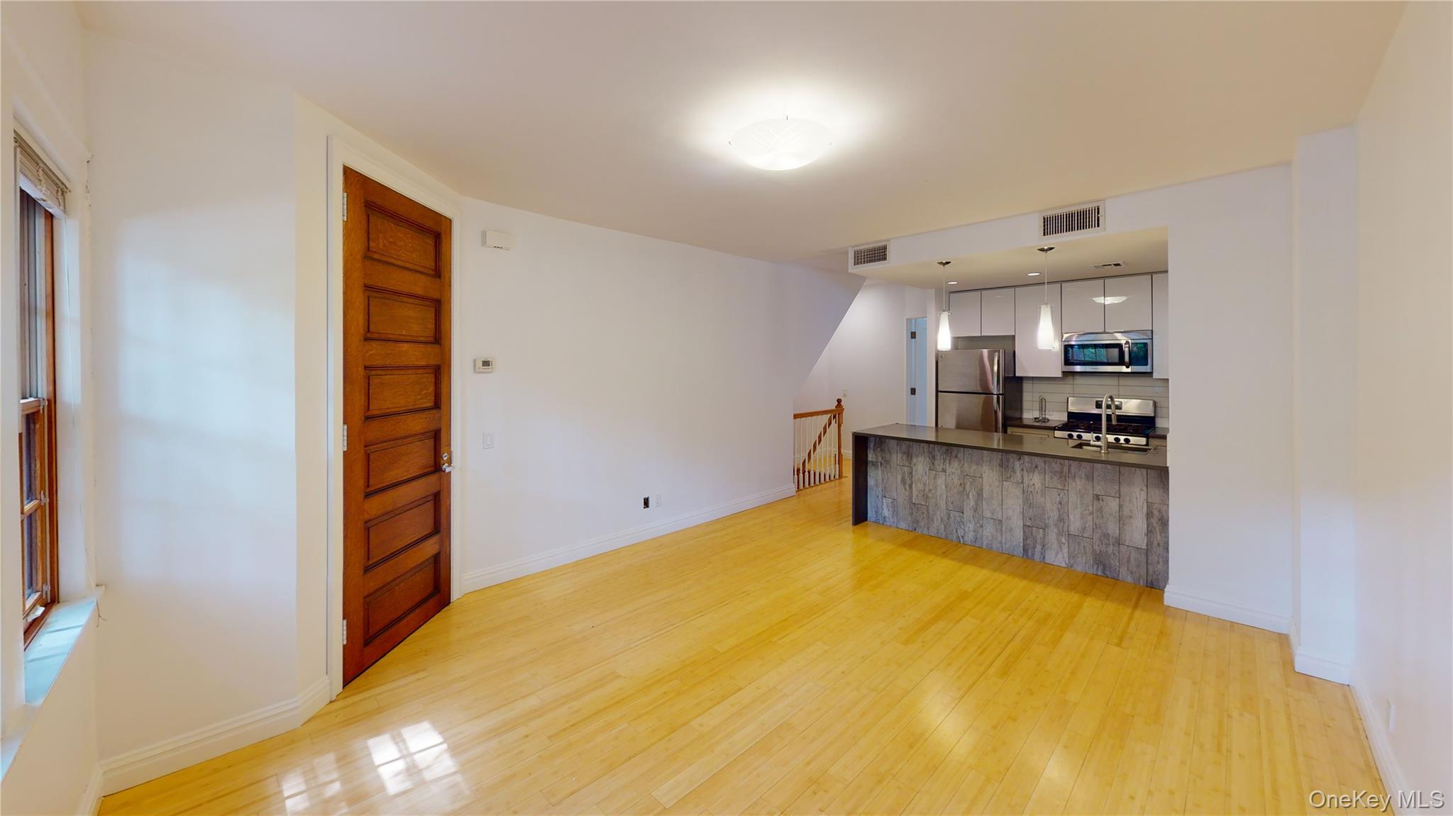 278 Burns Street, Unit 1 photo 6