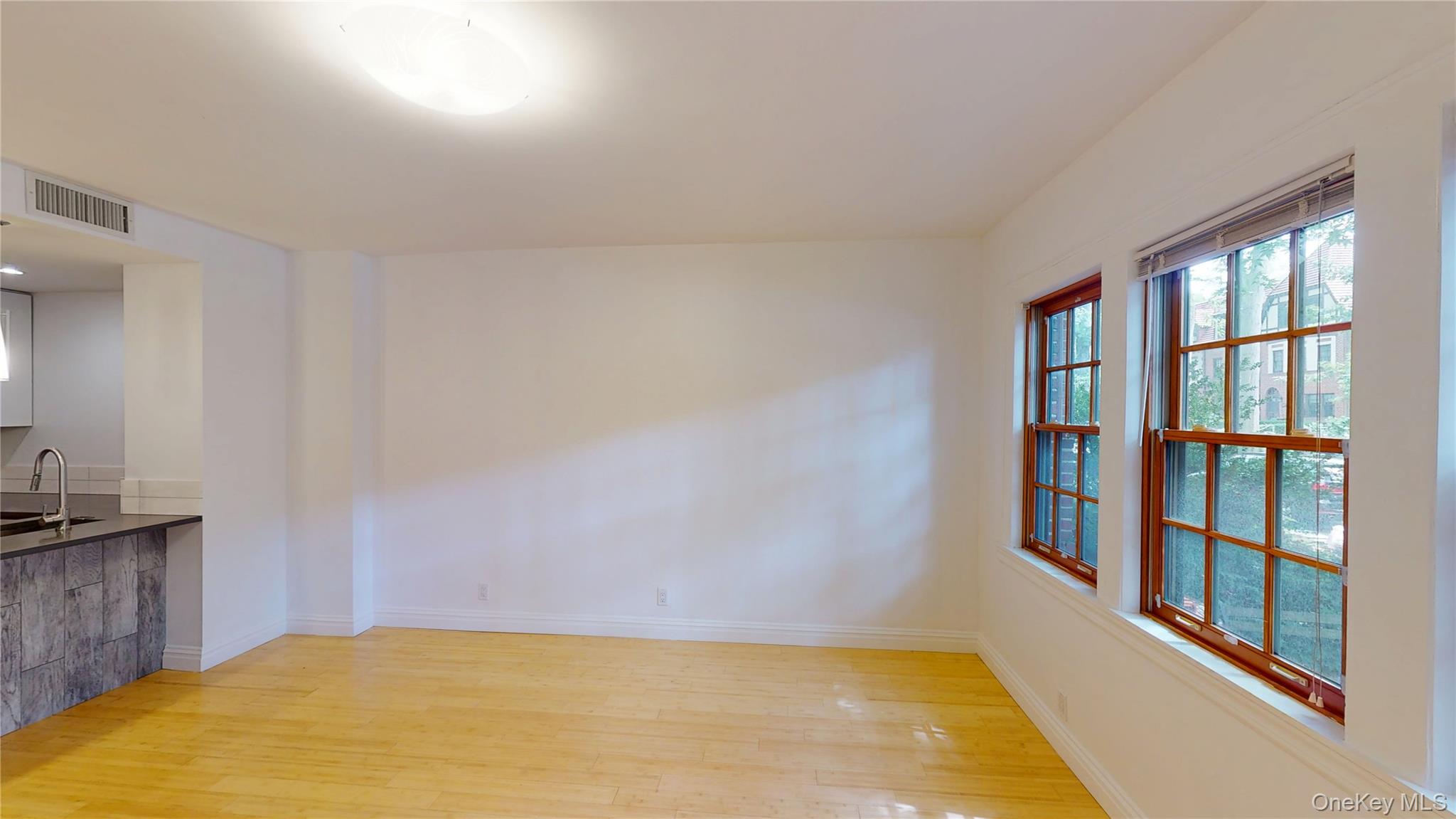 278 Burns Street, Unit 1 photo 3