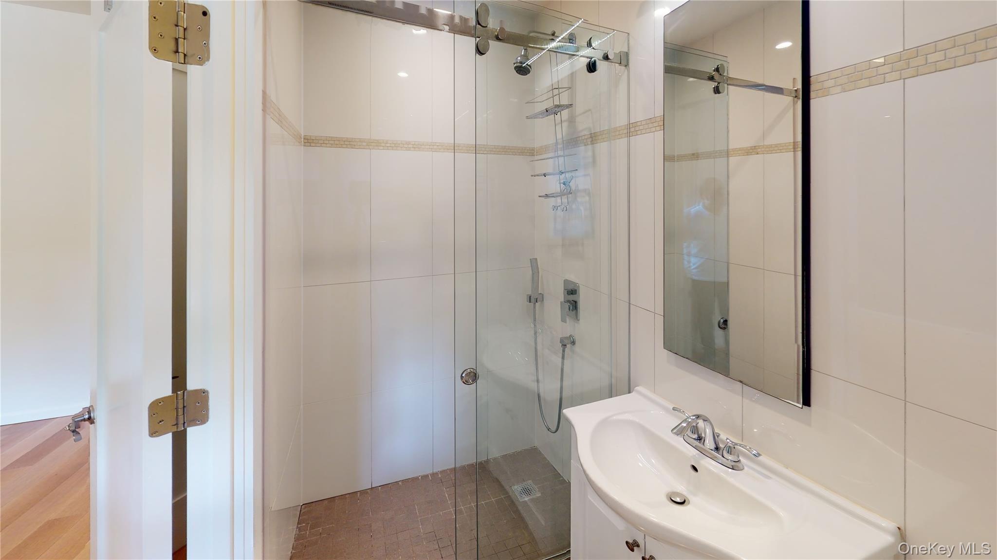 278 Burns Street, Unit 1 photo 34
