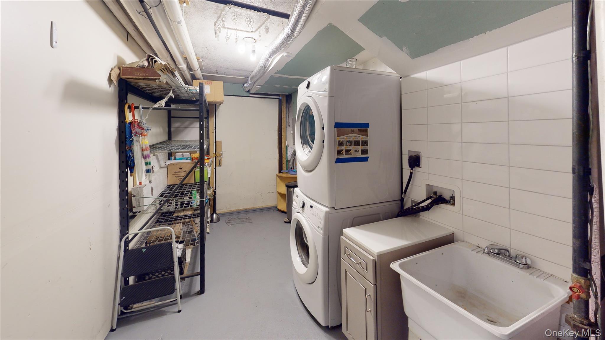 278 Burns Street, Unit 1 photo 36