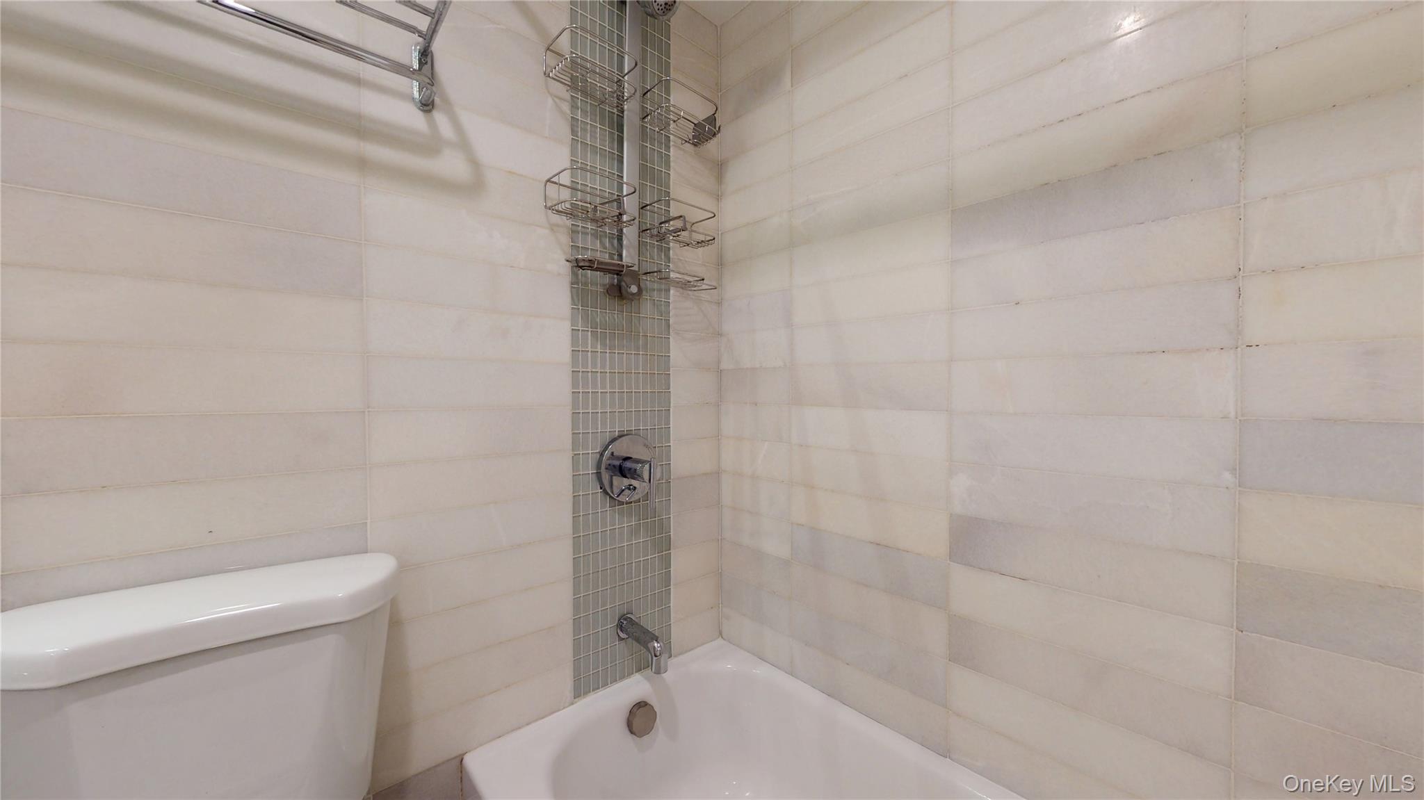 278 Burns Street, Unit 1 photo 33