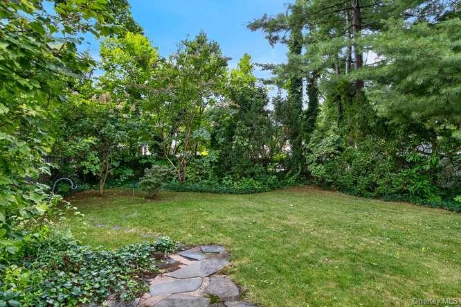48 Maple Drive – For Sale photo 22