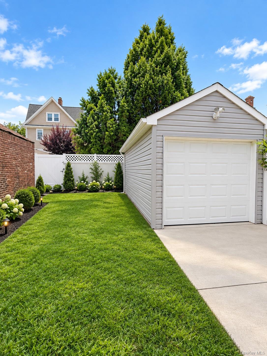 149-36 18th Avenue – For Sale photo 2