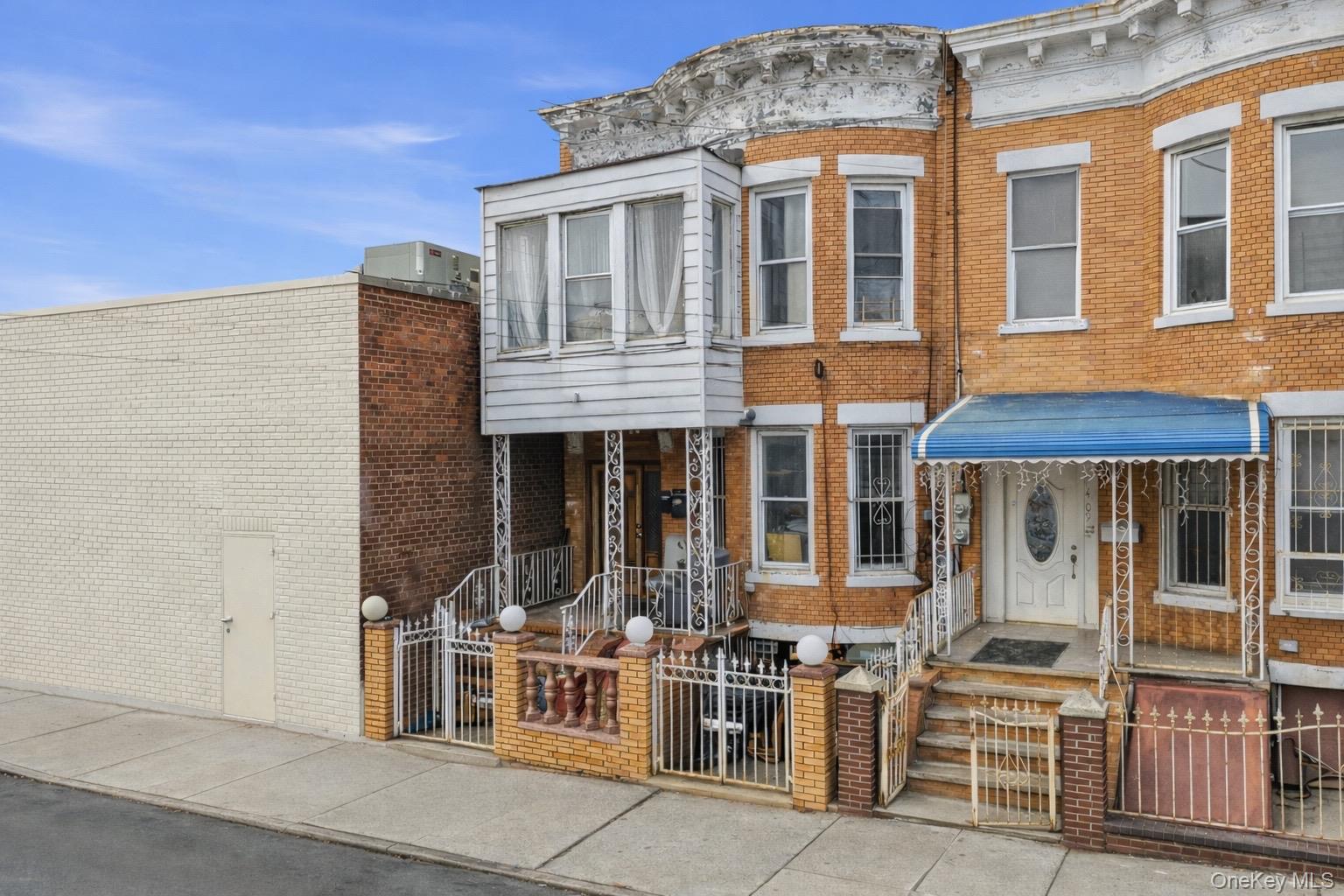 10407 94 Avenue – For Sale