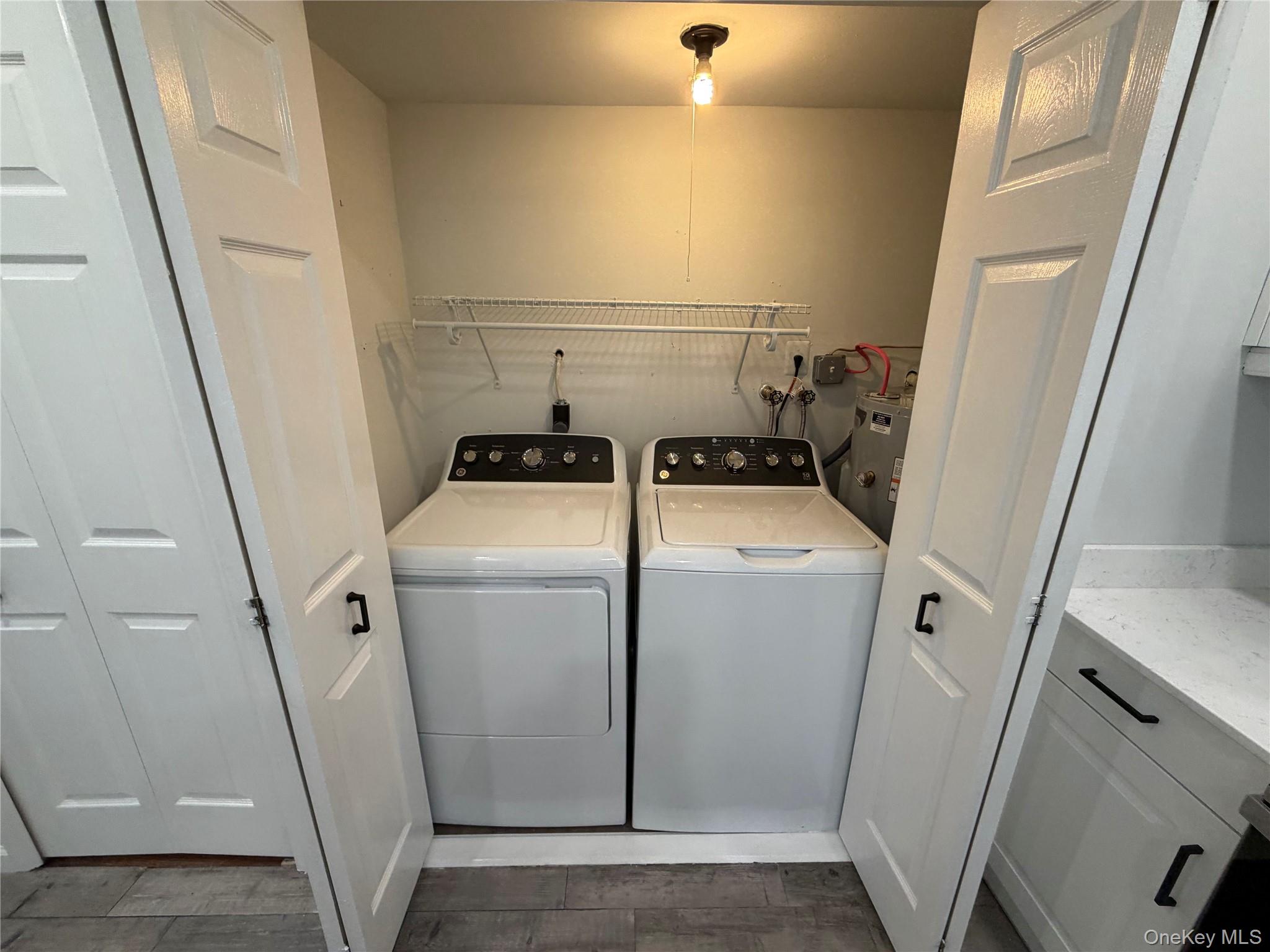 203 Springmeadow Drive, Unit B photo 10
