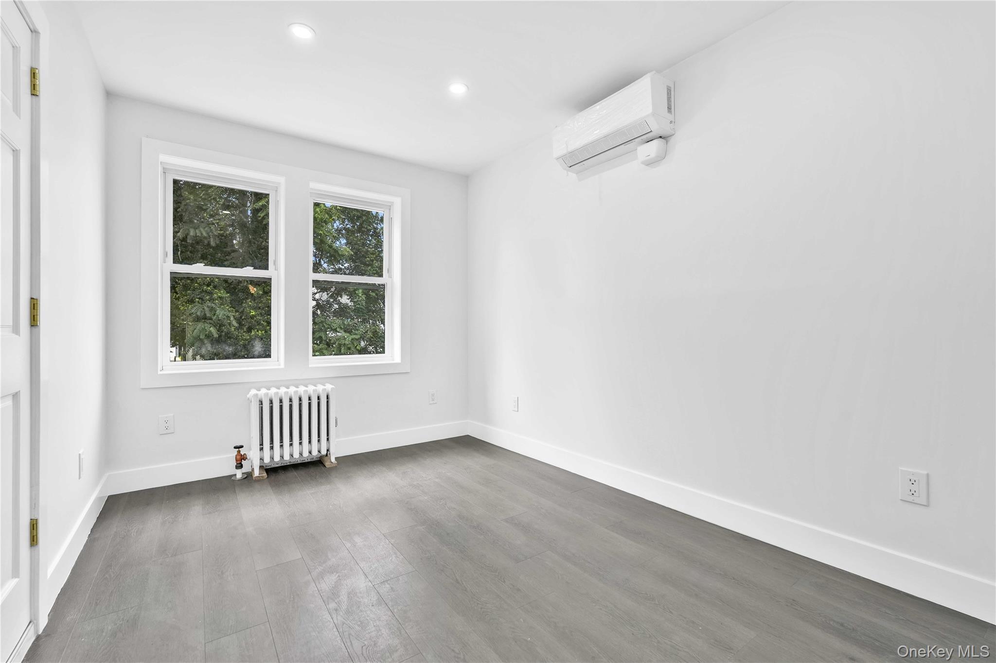 113-22 204th Street – For Sale photo 24