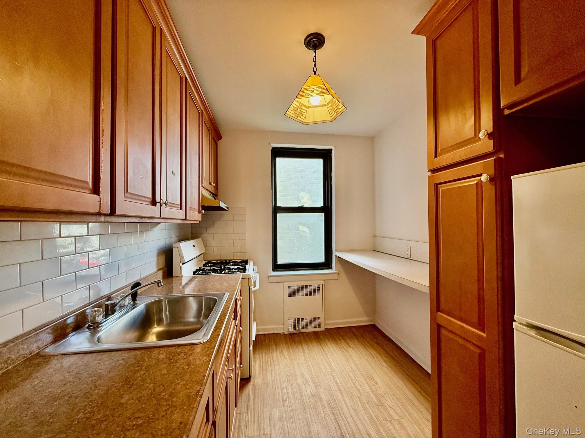 112-24 Northern Boulevard, Unit 3G photo 10