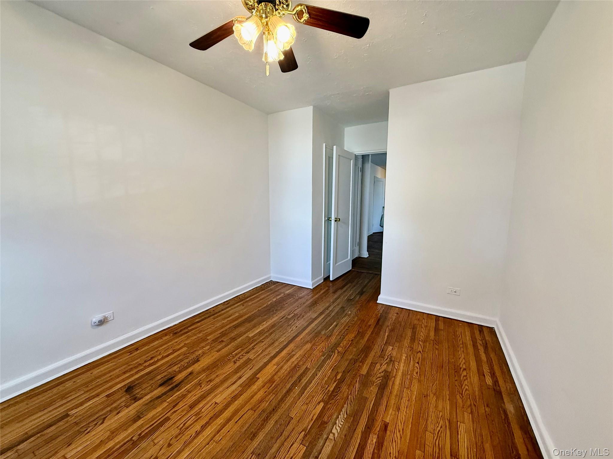 112-24 Northern Boulevard, Unit 3G photo 15