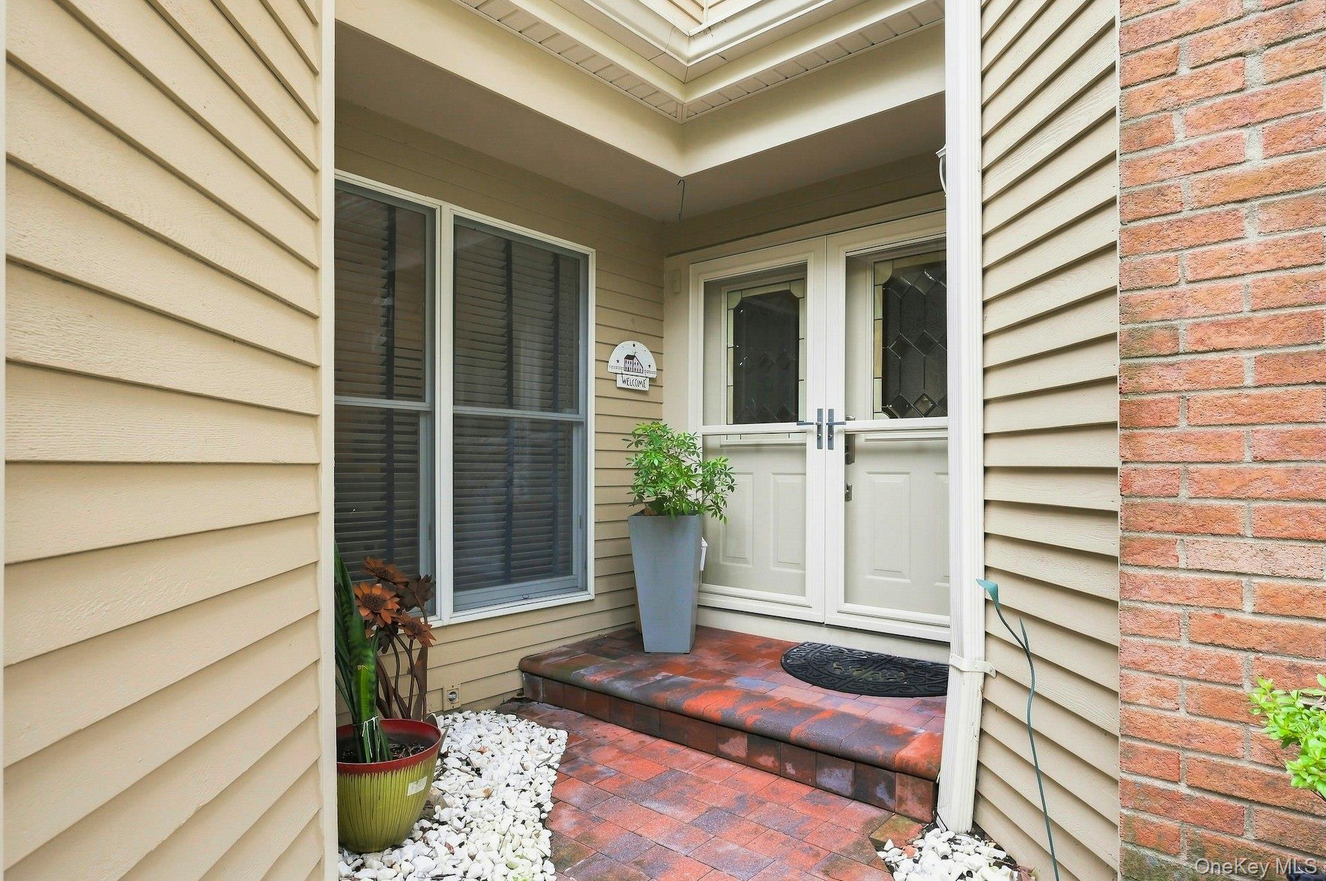23 Willow Ridge Drive – For Sale photo 2