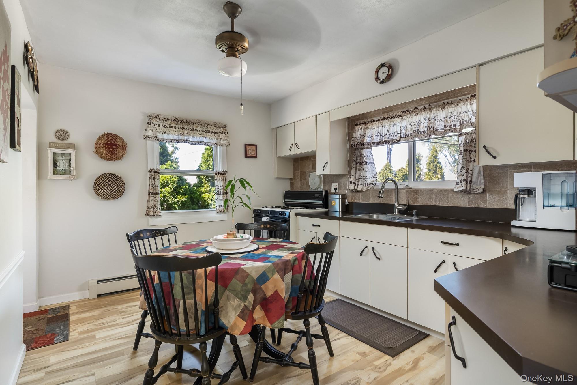 1647 Straight Path – For Sale photo 3